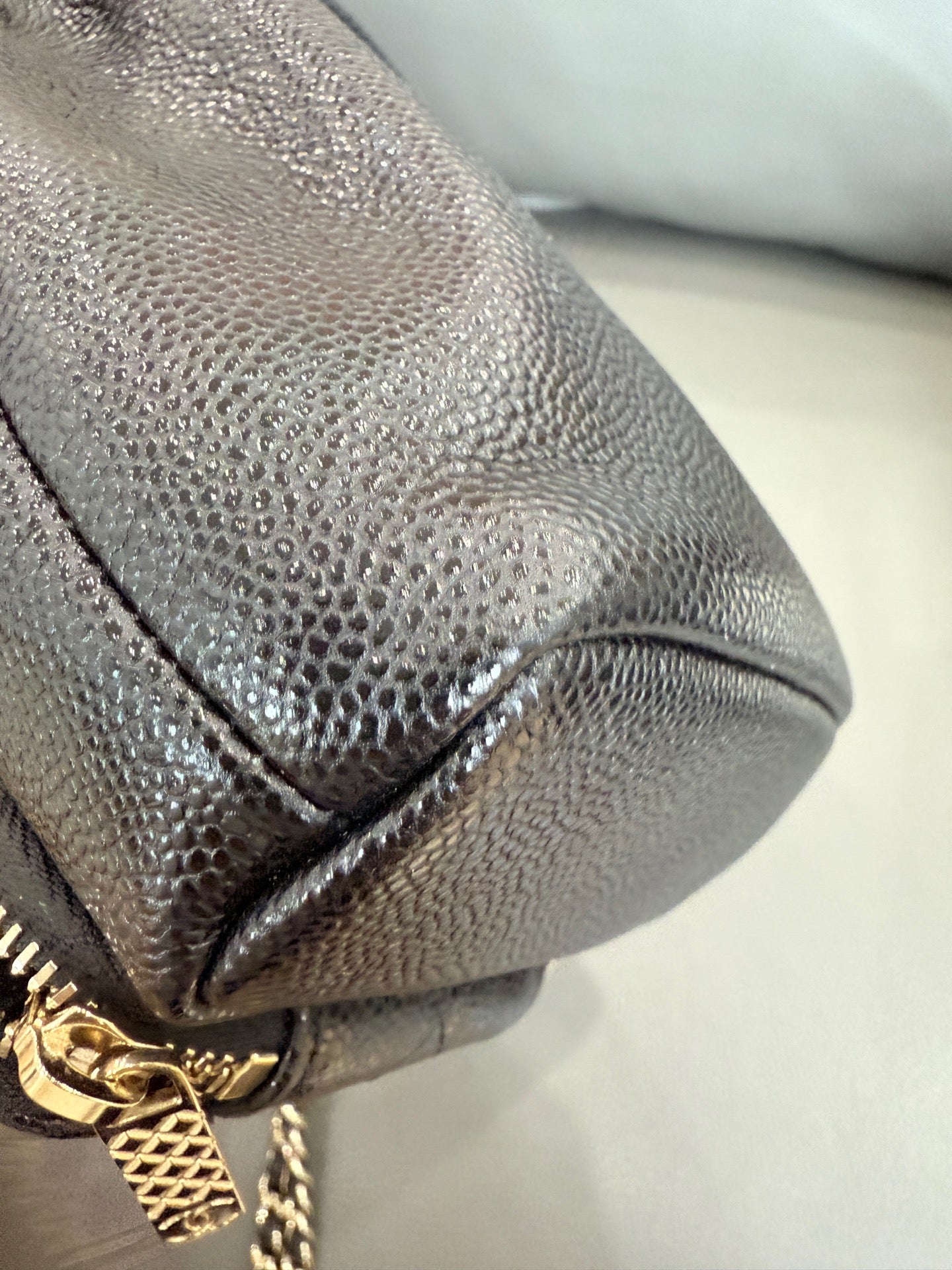 Chanel - 22B Drawstring Mini Bucket Bag - Grained calfskin leather - Black with Gold-Tone Hardware - (Mini)