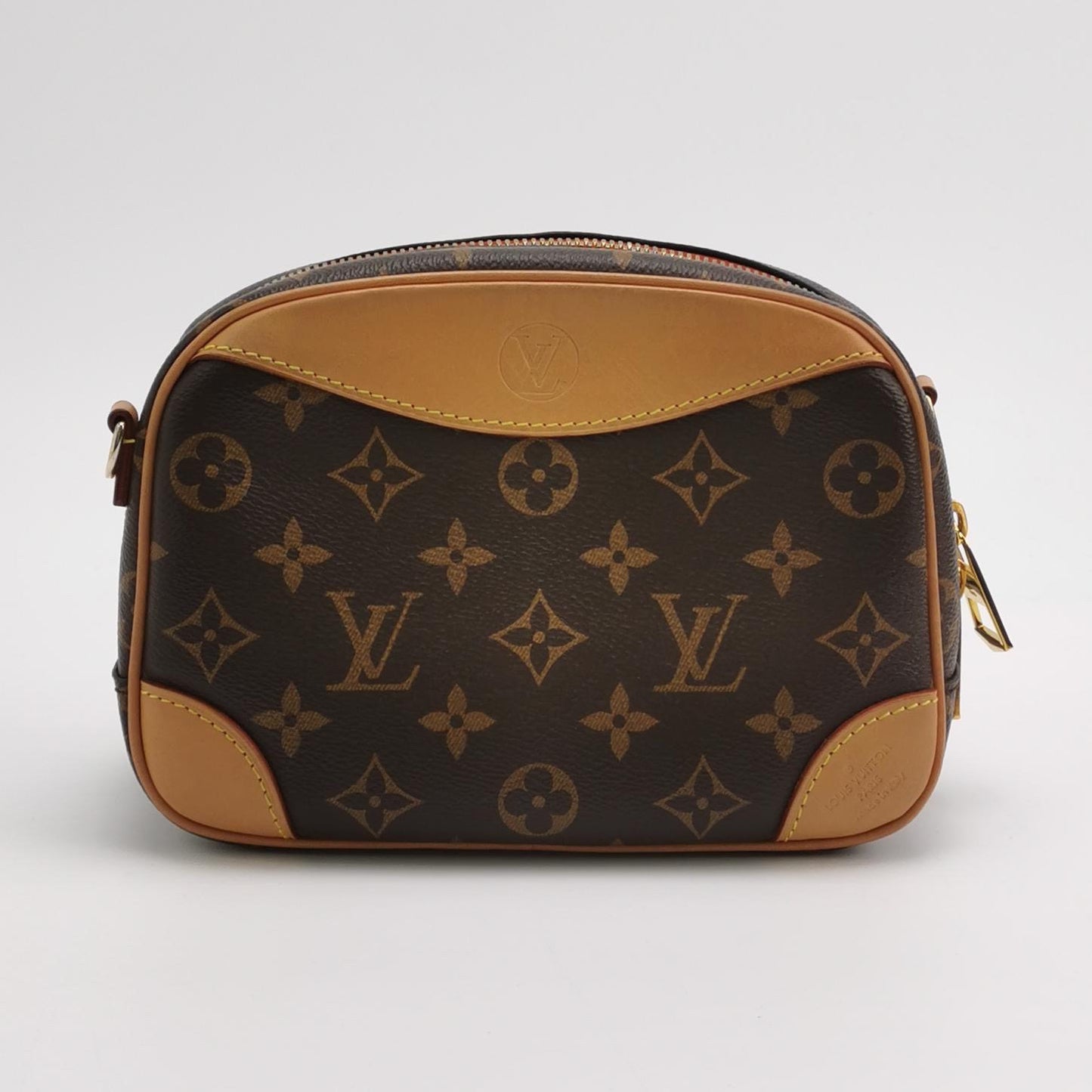 Louis Vuitton - Monogram Camera Bag - Monogram coated canvas with Vachetta leather trim - Brown - (small)