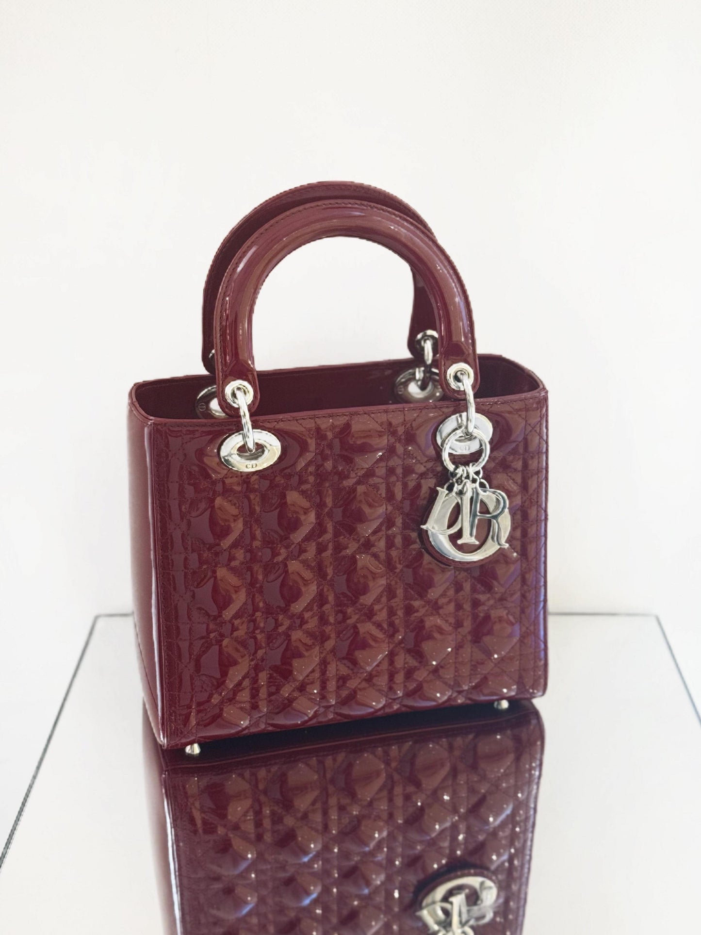 Dior - Lady Dior 5-Grids - Patent leather - Red - (Medium)
