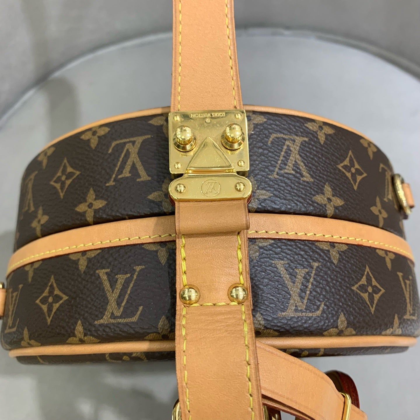 Louis Vuitton - Petite Boite Chapeau - Monogram coated canvas and Vachetta leather - Brown - (mini)