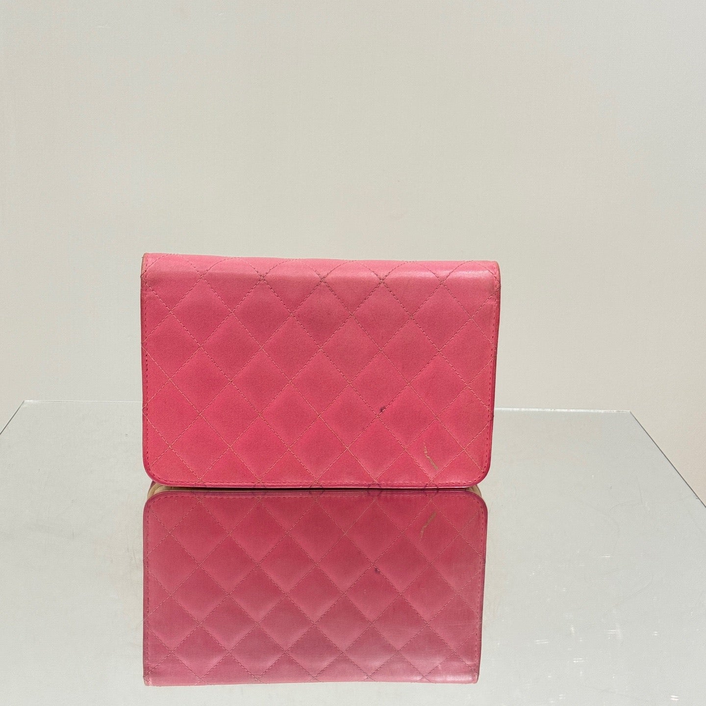 Chanel - Wallet on Chain (WOC) - Lambskin leather - Gradient Pink and Cream - (mini)