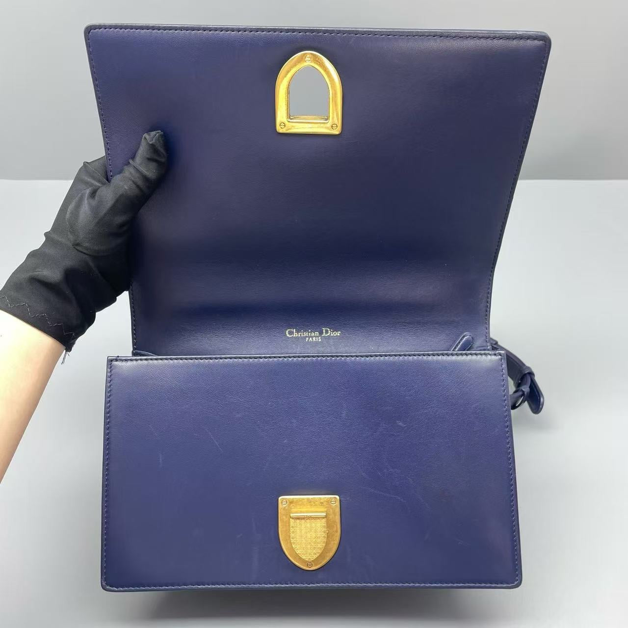 Dior - Diorama Shield Bag Studded Medium - Calfskin leather - Navy with Gold-Tone Hardware - (medium)