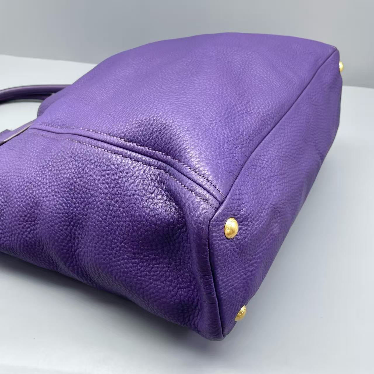 Prada - Grained Leather Tote - Grained leather - Purple - (Medium)