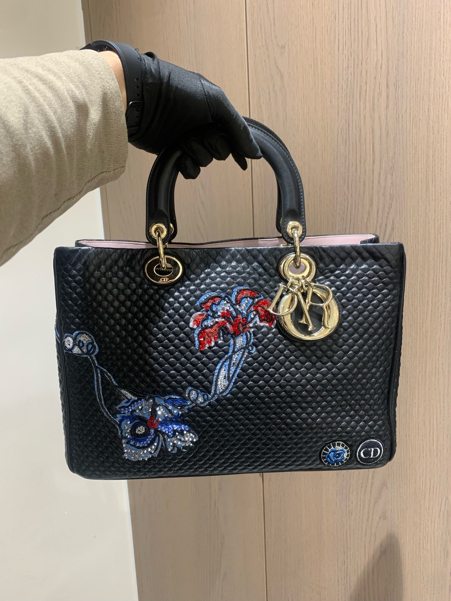 Dior - Diorissimo Medium Limited Edition Beaded Floral Handbag - Leather - Black - (Medium)