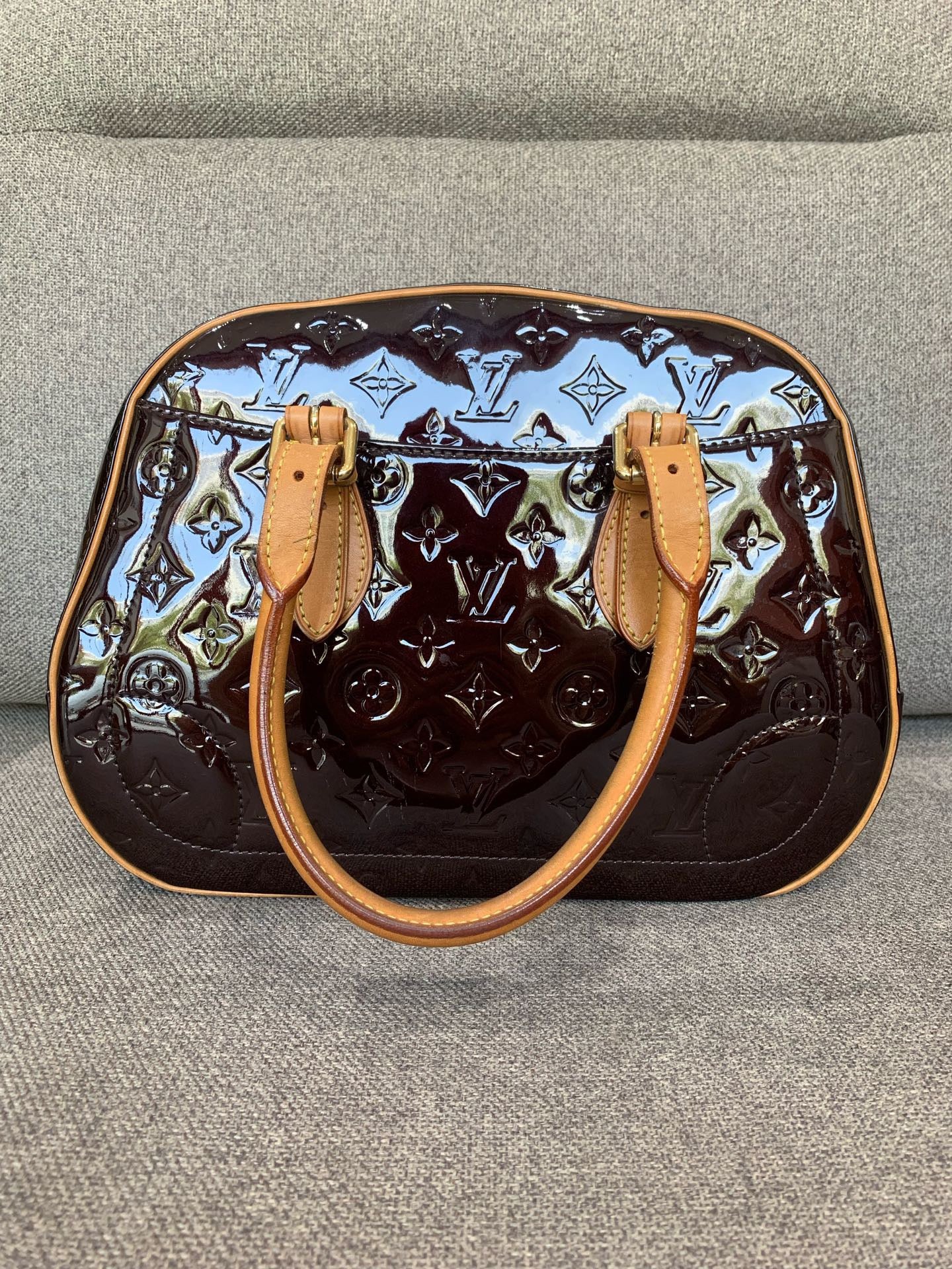 Louis Vuitton - Summit Drive - Patent leather - Burgundy - (Medium)