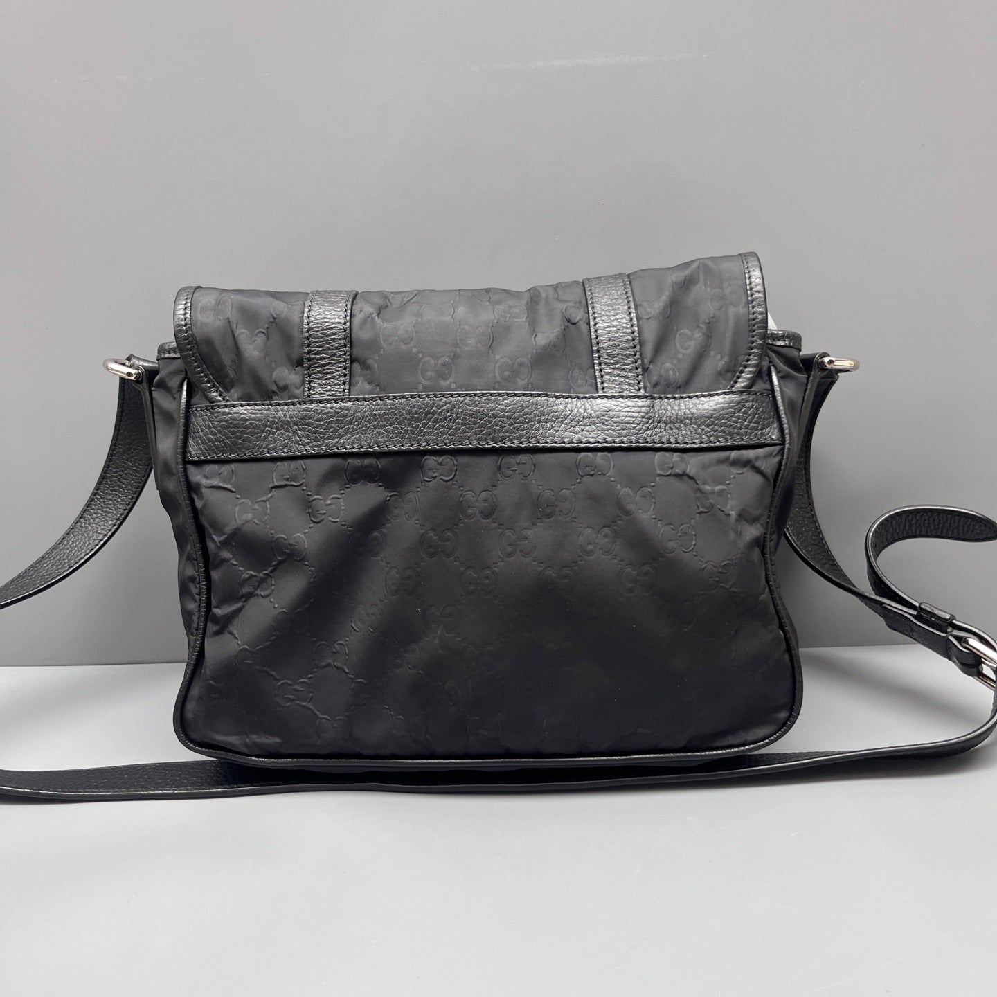 Gucci - GG Monogram Nylon Messenger Bag - Nylon with leather trim - Black - (Medium)
