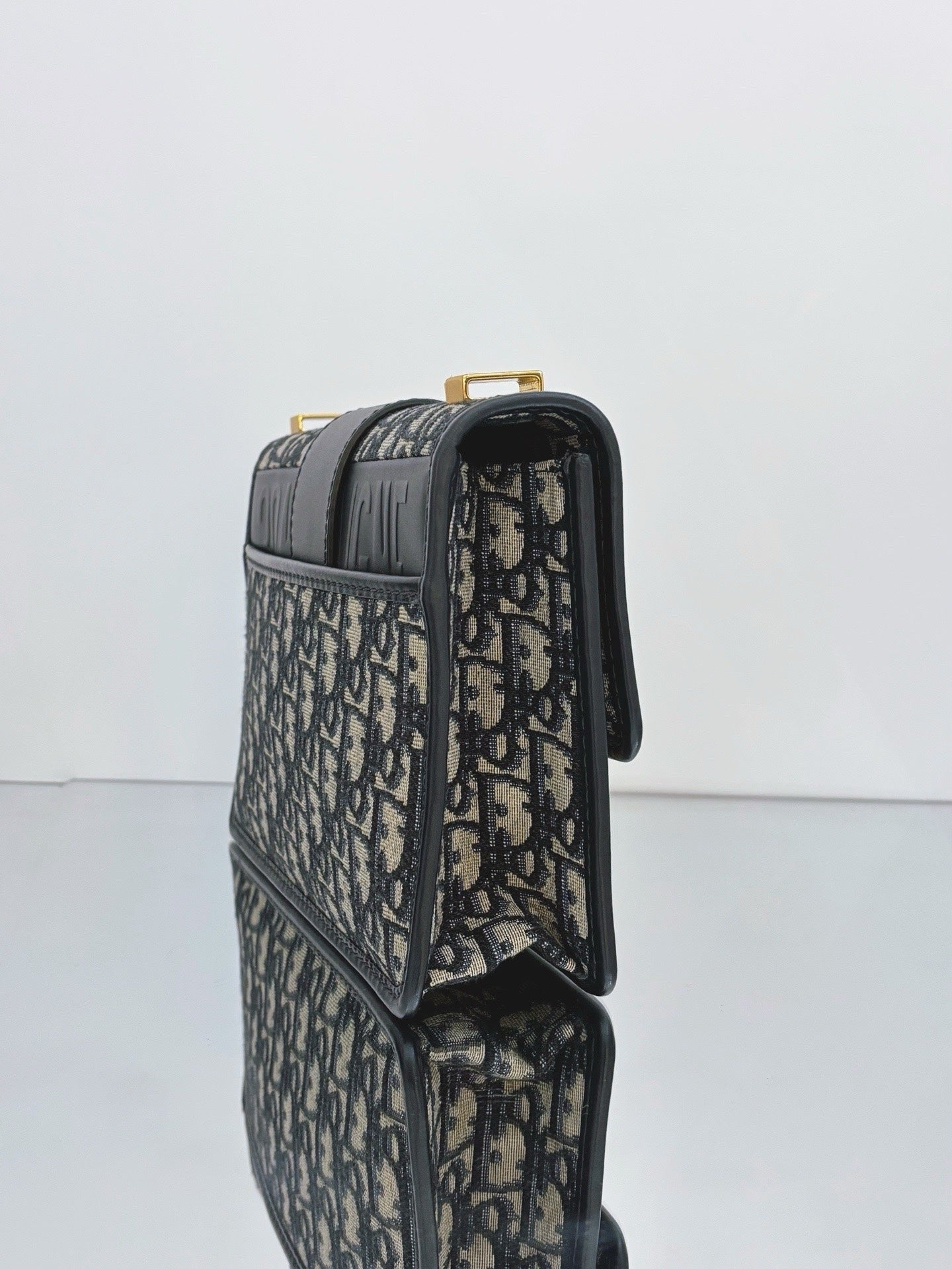 Dior - Montaigne 30 - Jacquard canvas with leather trim - Navy and Beige - (Medium)