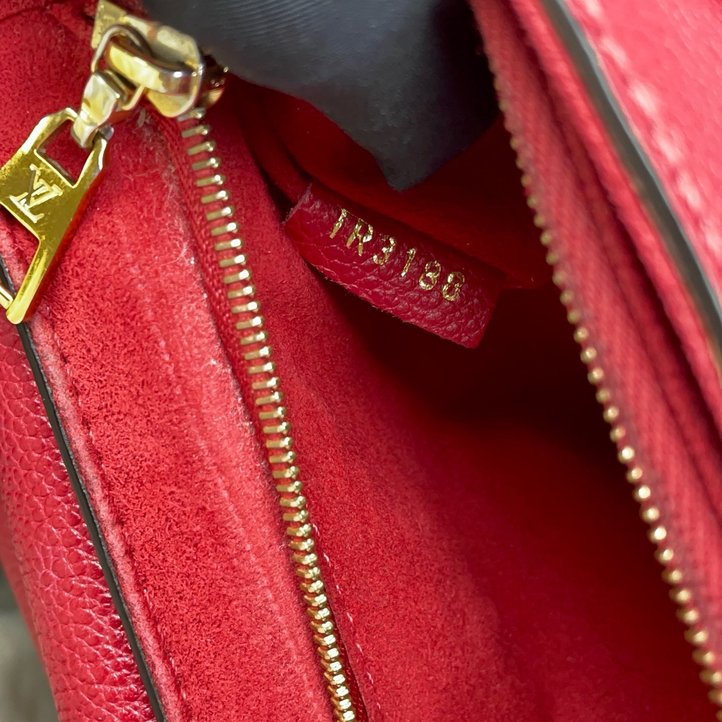 Louis Vuitton - Vavin PM - Empreinte Monogram leather - Red - (Medium)