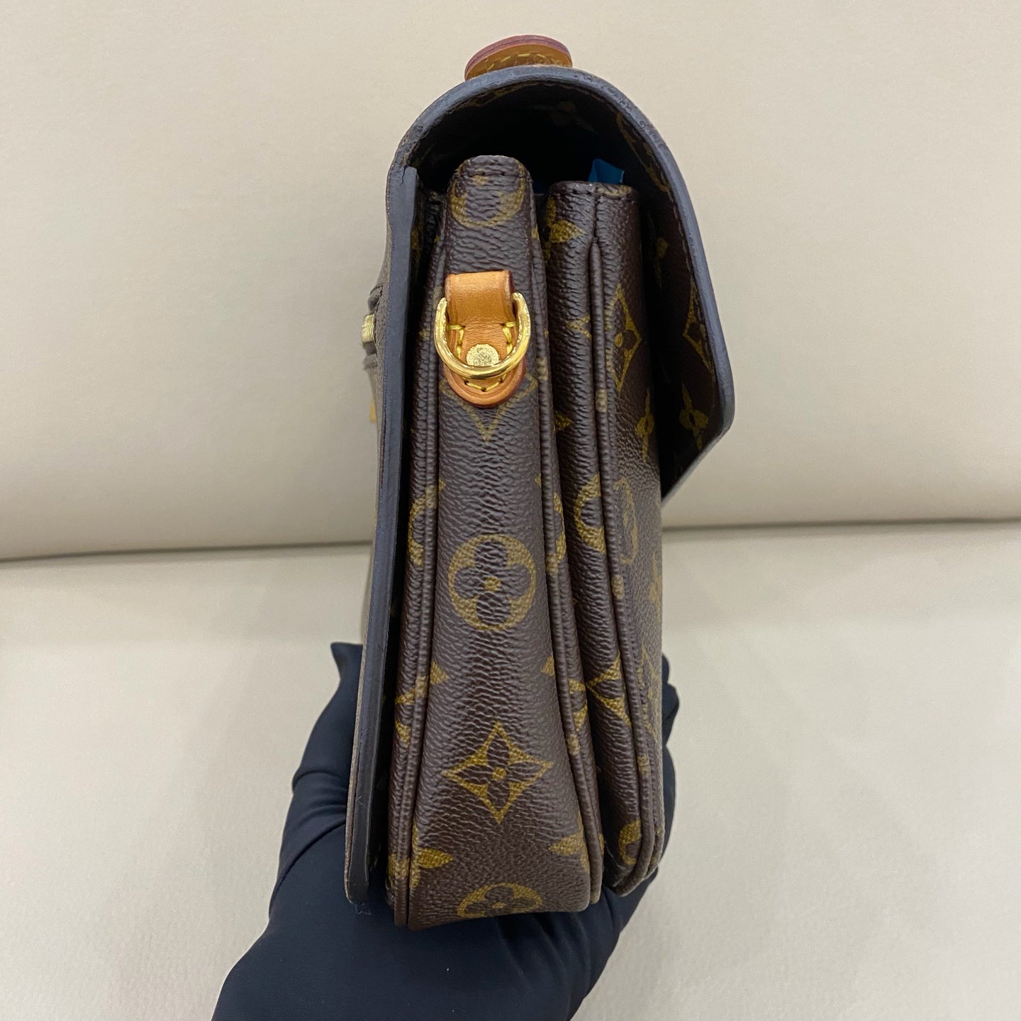 Louis Vuitton - Pochette Metis - Monogram canvas with natural cowhide leather trim - Brown - (medium)