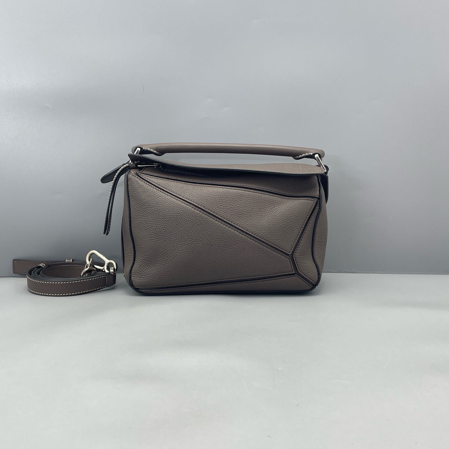 Loewe - Puzzle Small - Pebbled calfskin leather - Grey-brown - (small)