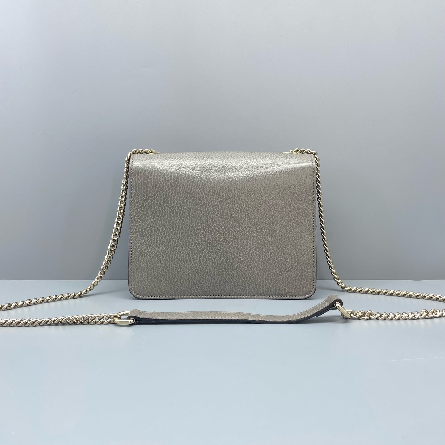 Gucci - Interlocking G Accordion Shoulder Bag - Grained leather - Grey with Gold-Tone Hardware - (small)