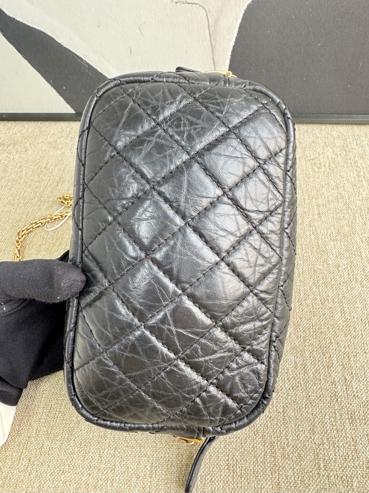 Chanel - 2.55 Emblem Camera Bag - Aged calfskin leather - Black - (Medium)