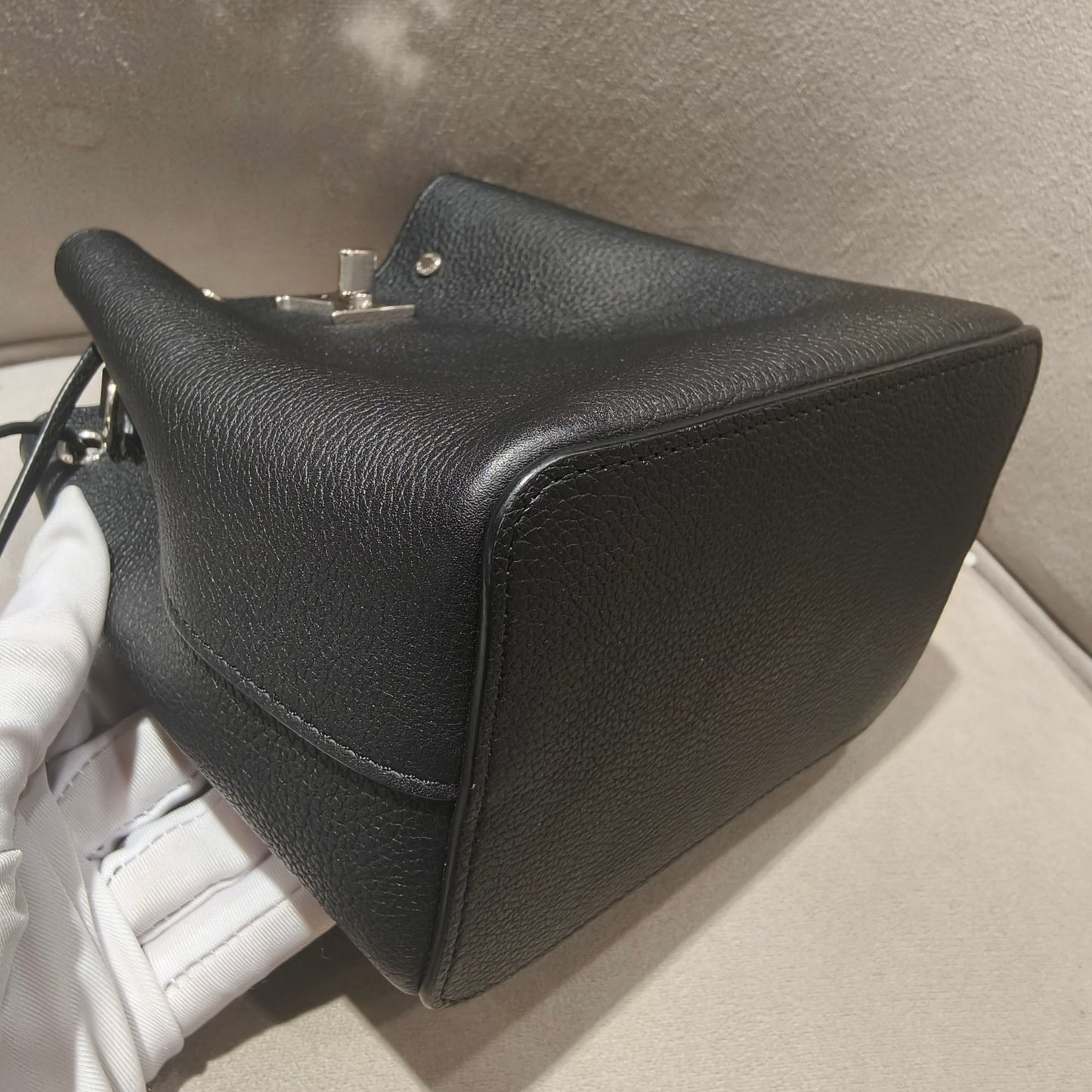 Louis Vuitton - Nano Lockme Bucket Bag - Leather - Black - (mini)