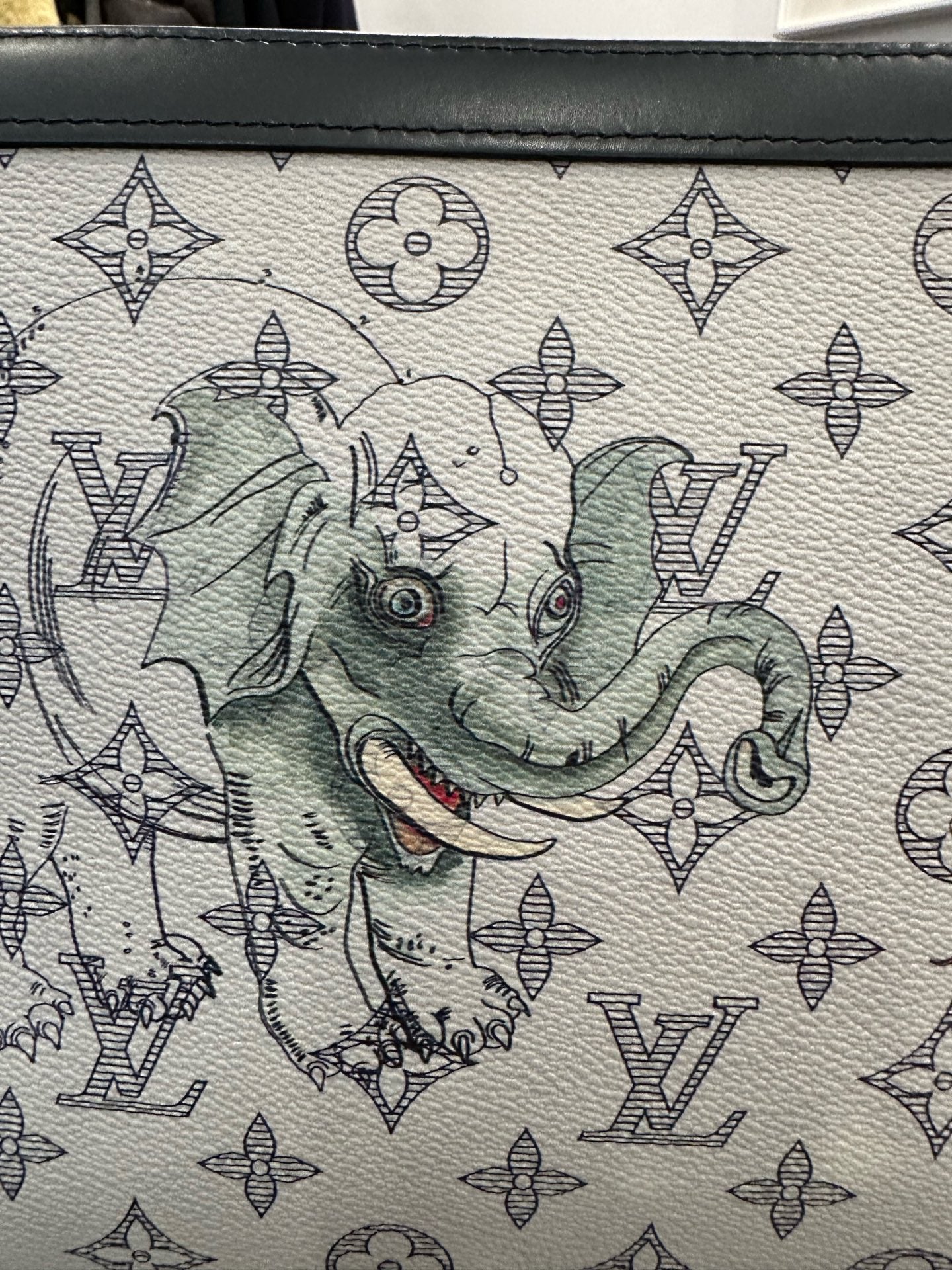 Louis Vuitton - Pochette Toiletry 27 Chapman Brothers Limited Edition - Coated canvas with leather trim - White - (Large)