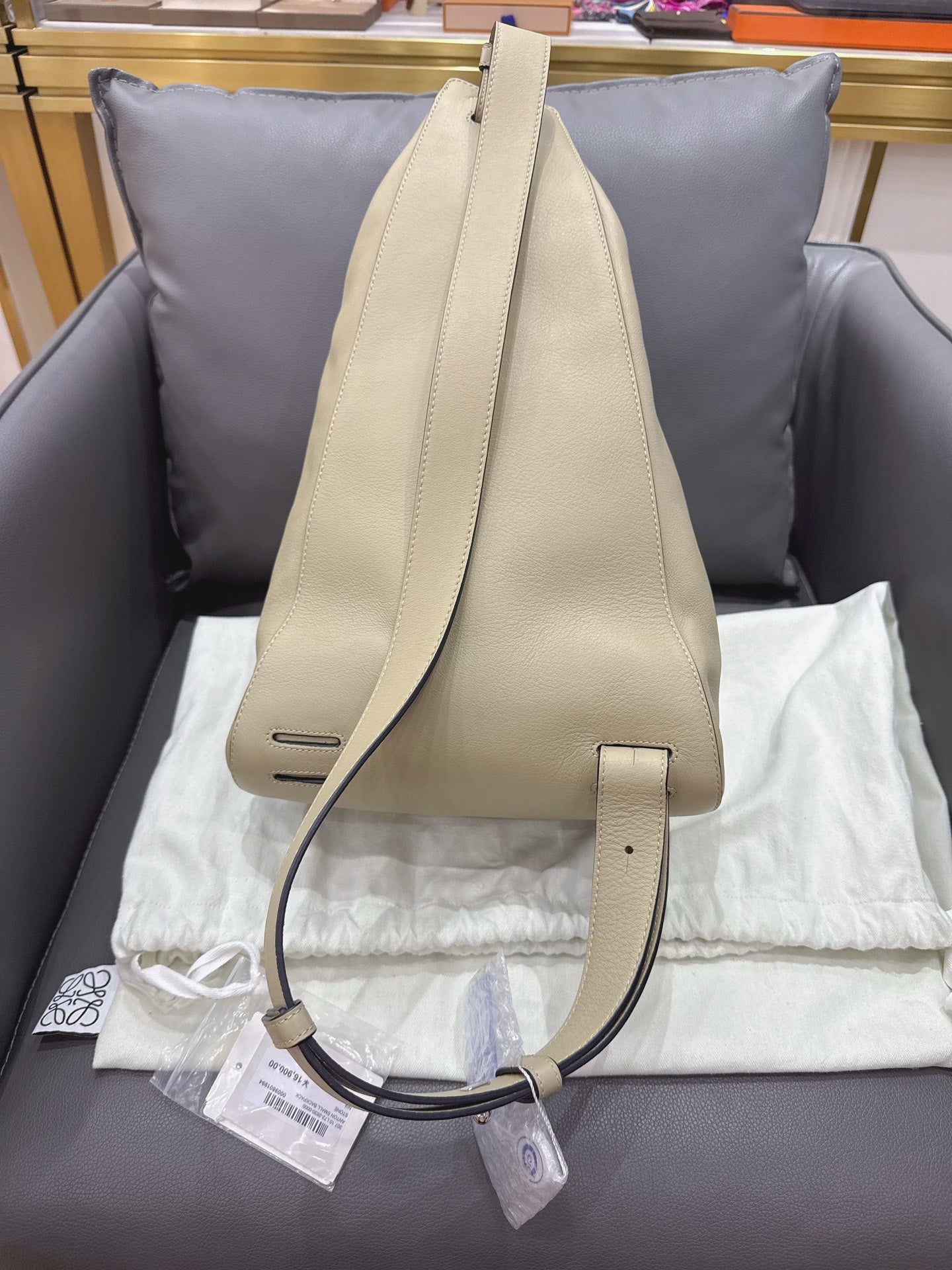 Loewe - Anton Sling Bag - Leather - Beige - (Large)