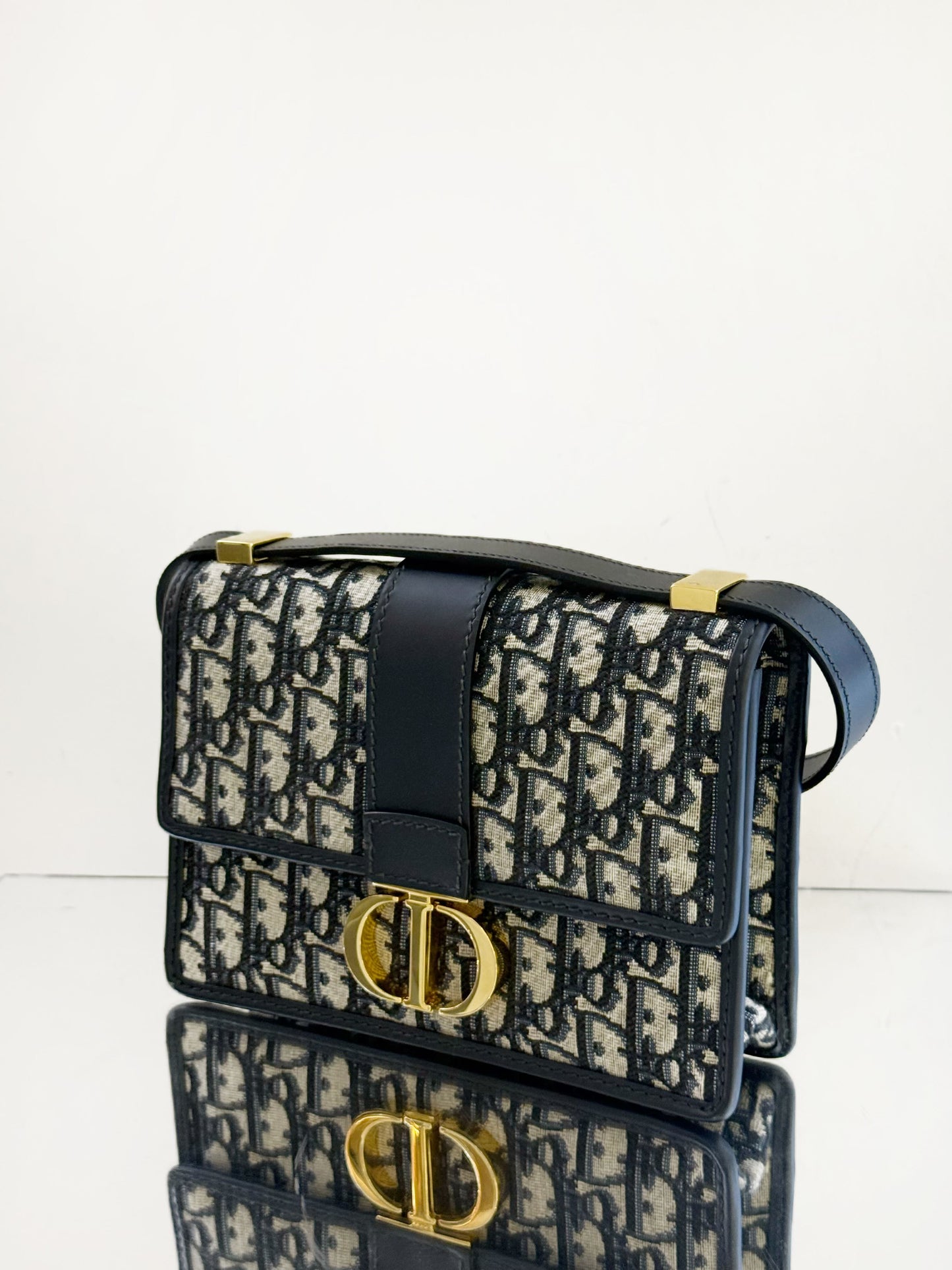 Dior - 30 Montaigne Small Bag - Dior Oblique Jacquard Canvas with Leather Trim - Blue - (Small)