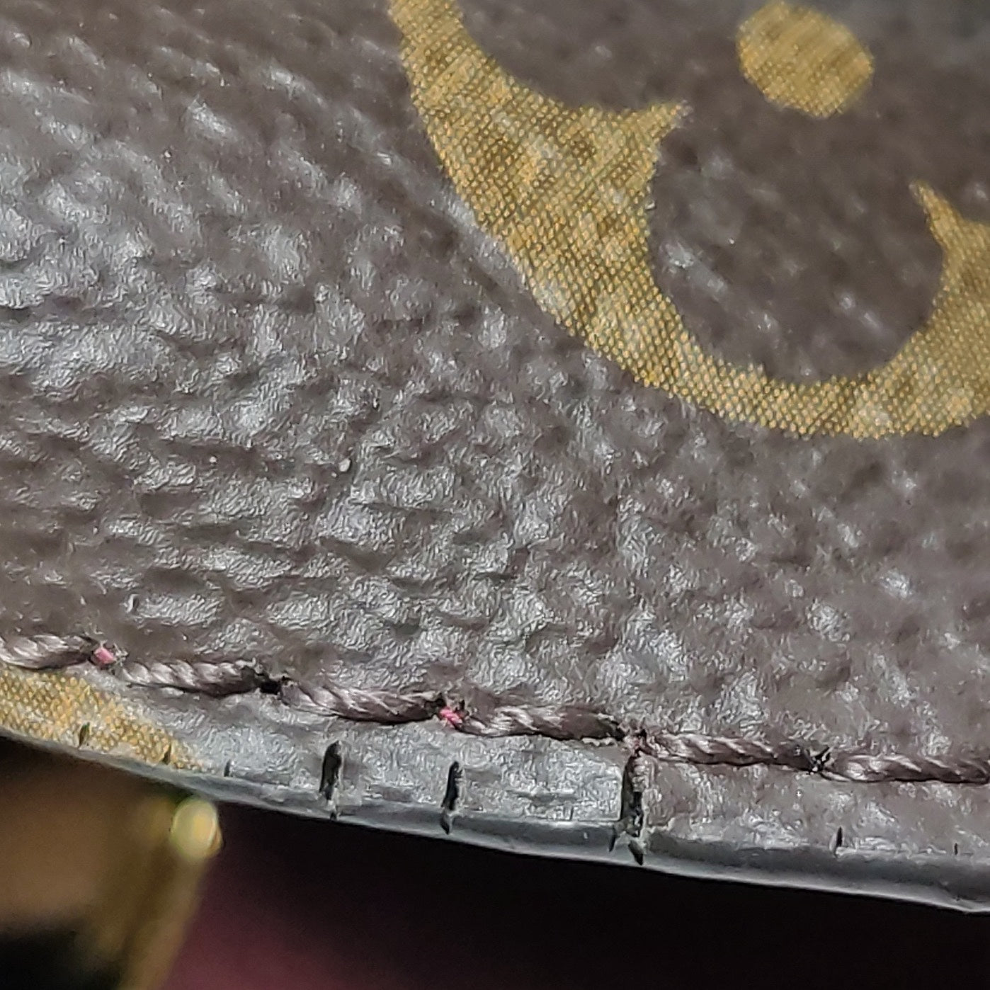 Louis Vuitton - Montsouris M45501 - Monogram coated canvas with natural Vachetta leather trim - Brown - (Medium)