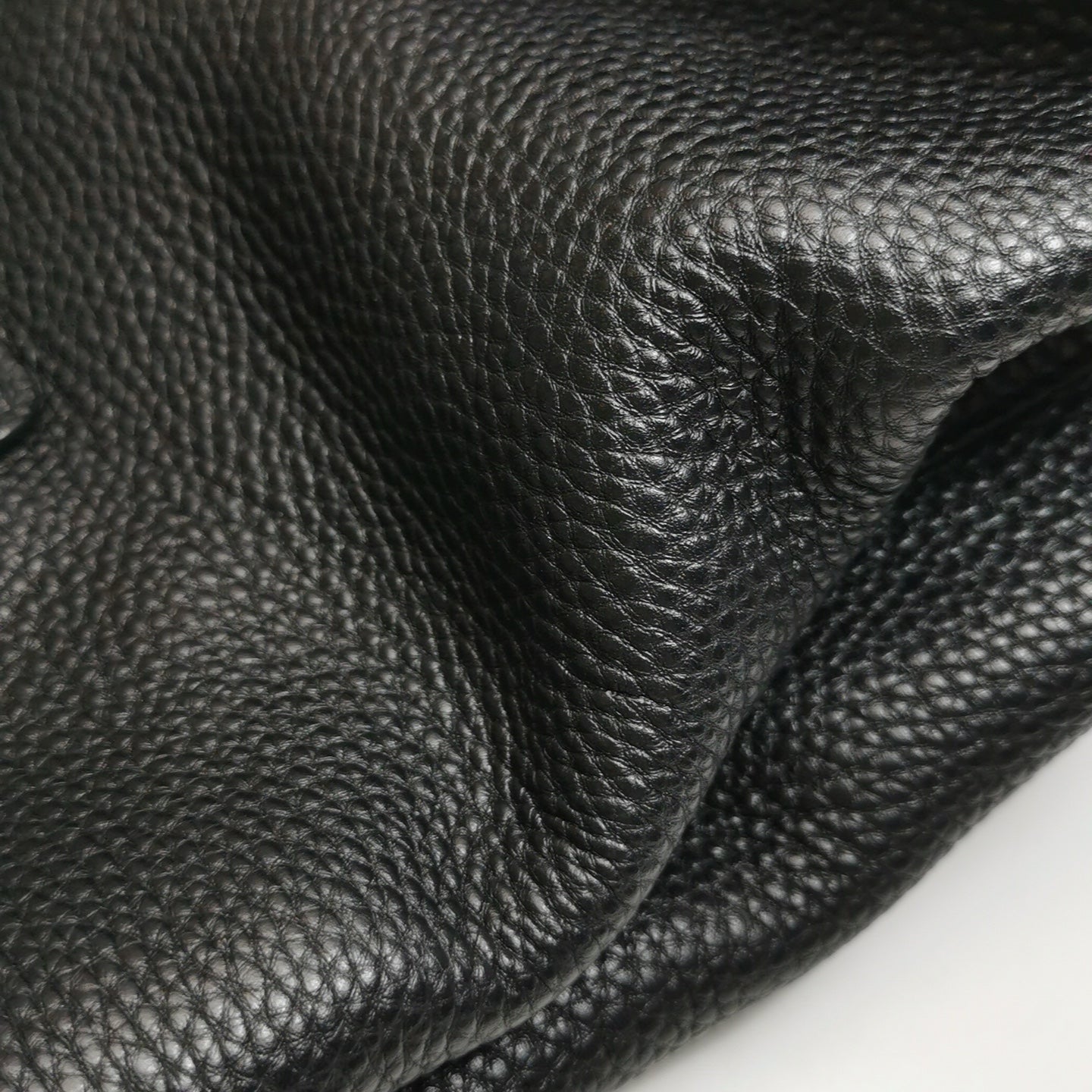 Prada - Double Handle Tote - Pebbled leather - Black - (medium)