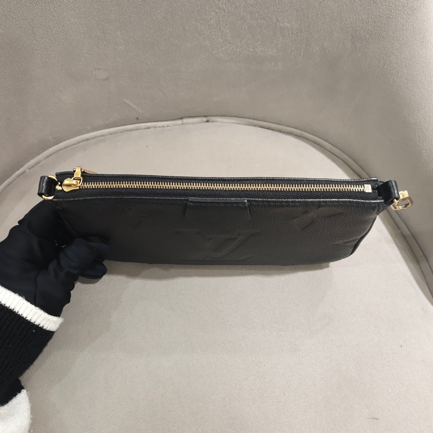 Louis Vuitton - Multi Pochette Accessoires - Monogram Empreinte Leather - Black - (medium)