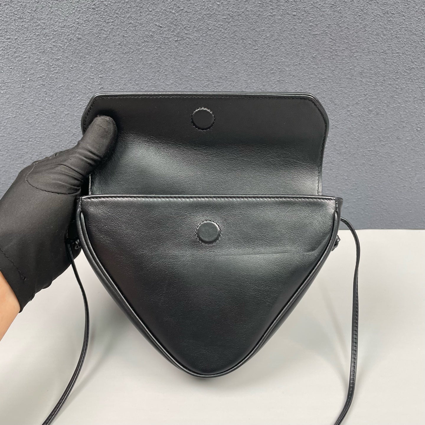 Celine - Triangle Bag - Smooth leather - Black - (mini)