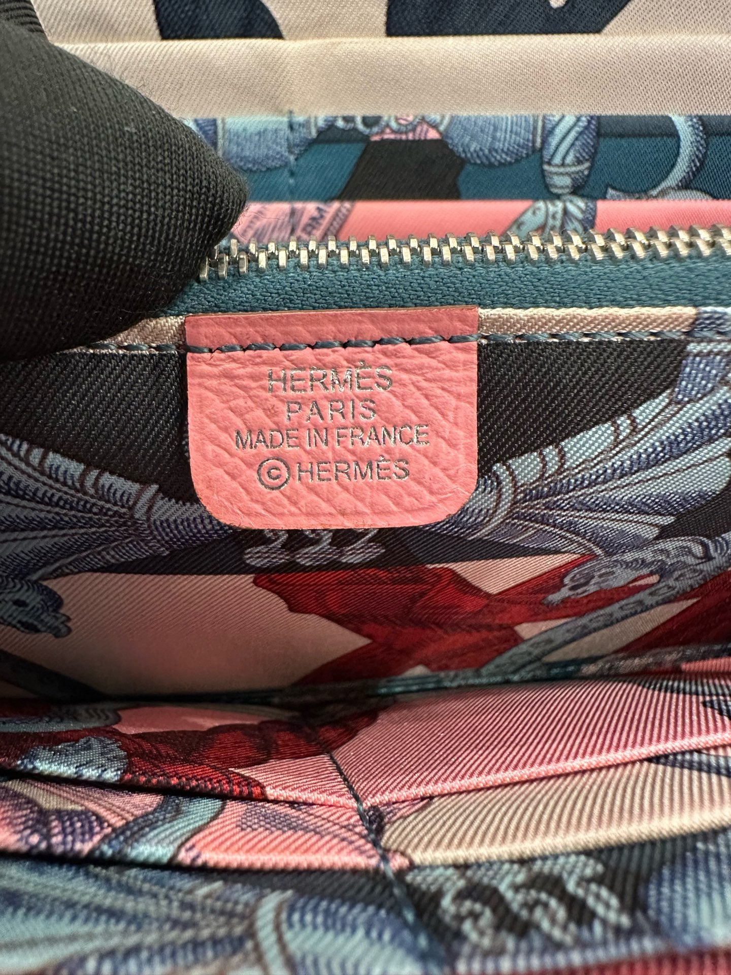 Hermès - Silk-in Long Wallet - Epsom leather and Silk - Pink - (medium)