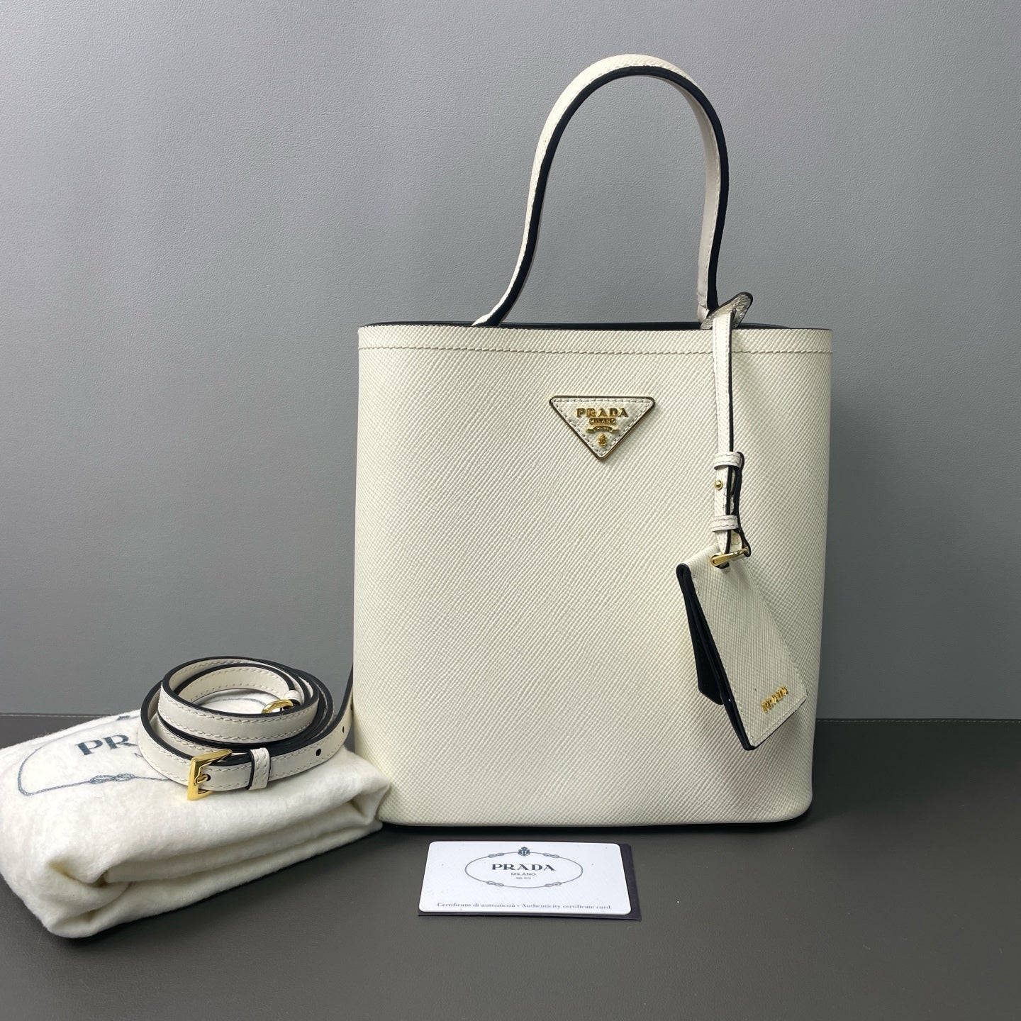 Prada - Panier - Saffiano leather - White with Gold-Tone Hardware - (medium)