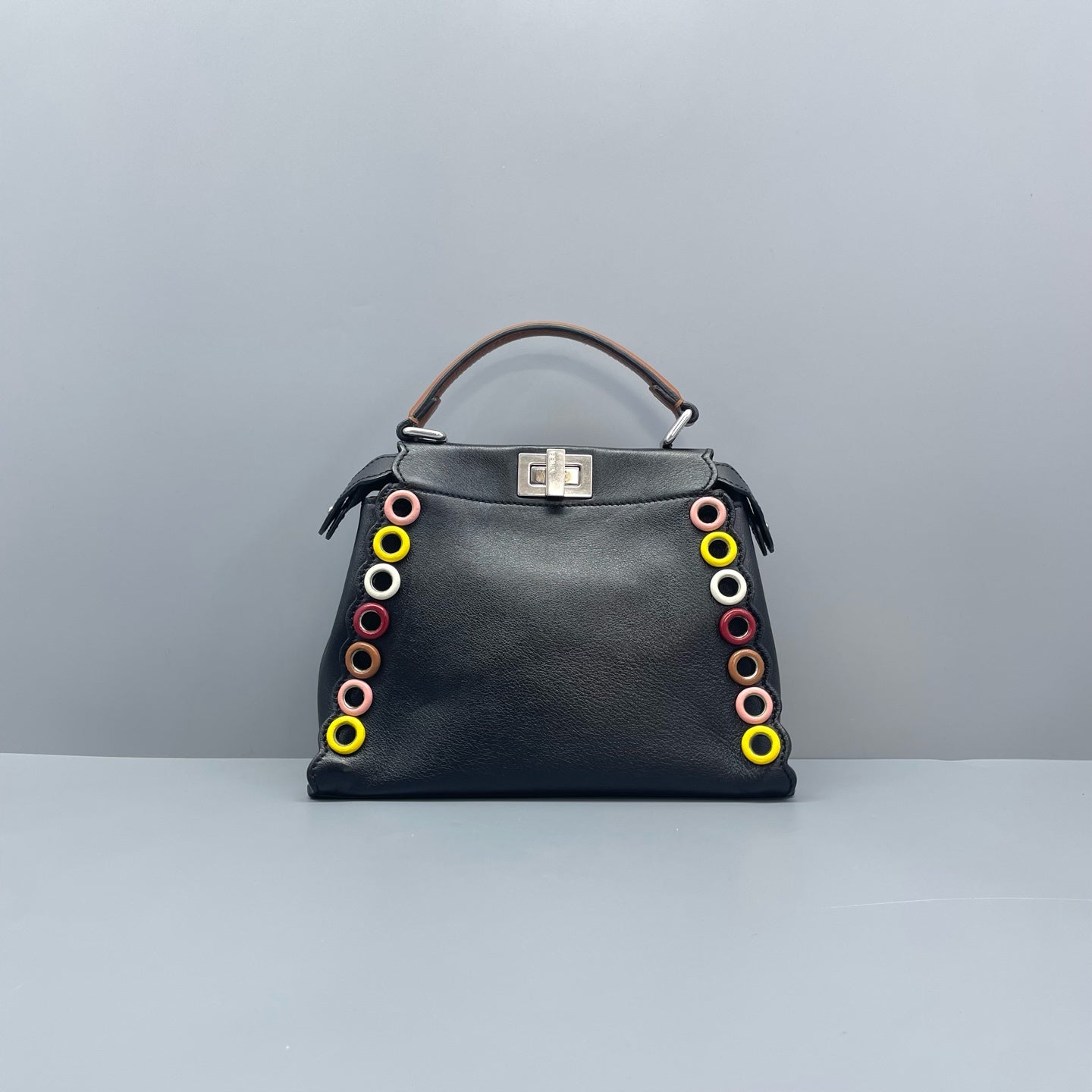 Fendi - Peekaboo Small - Grained leather - Black - (Small)