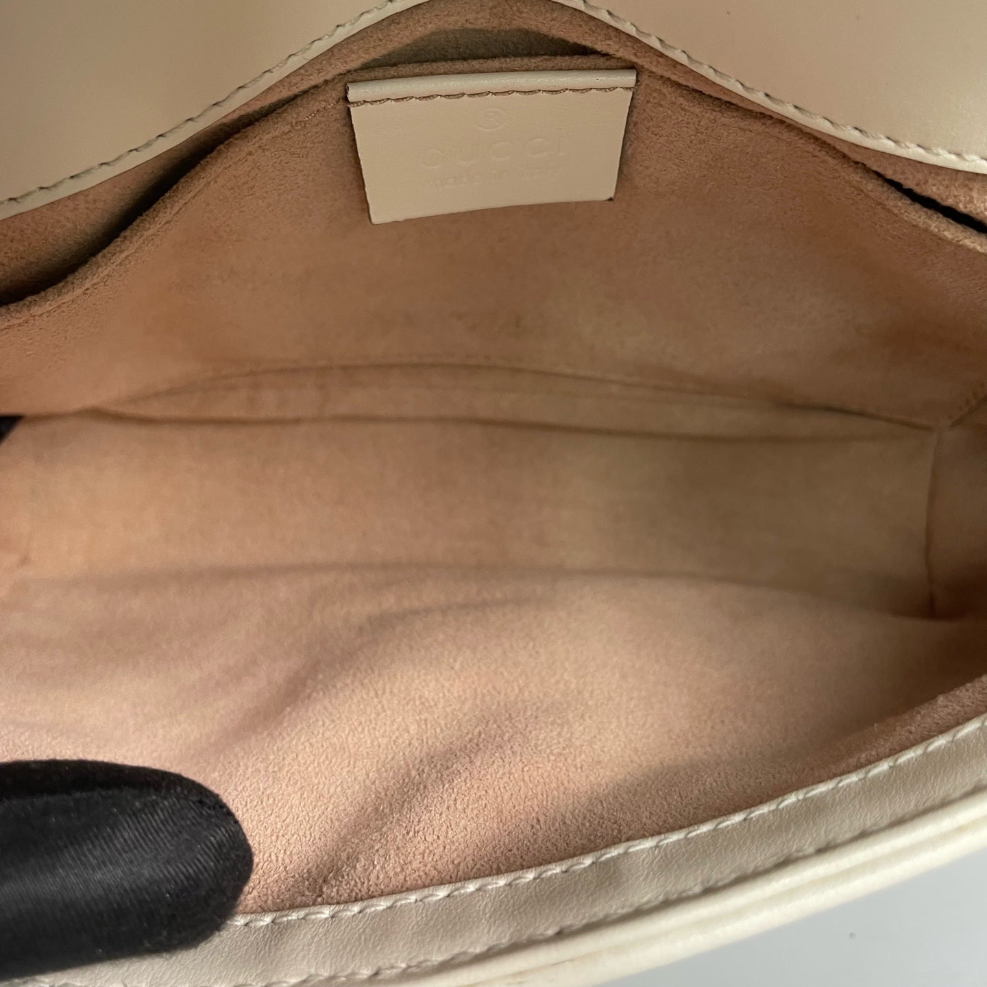 Gucci - GG Marmont Small Shoulder Bag - Leather - White - (Small)