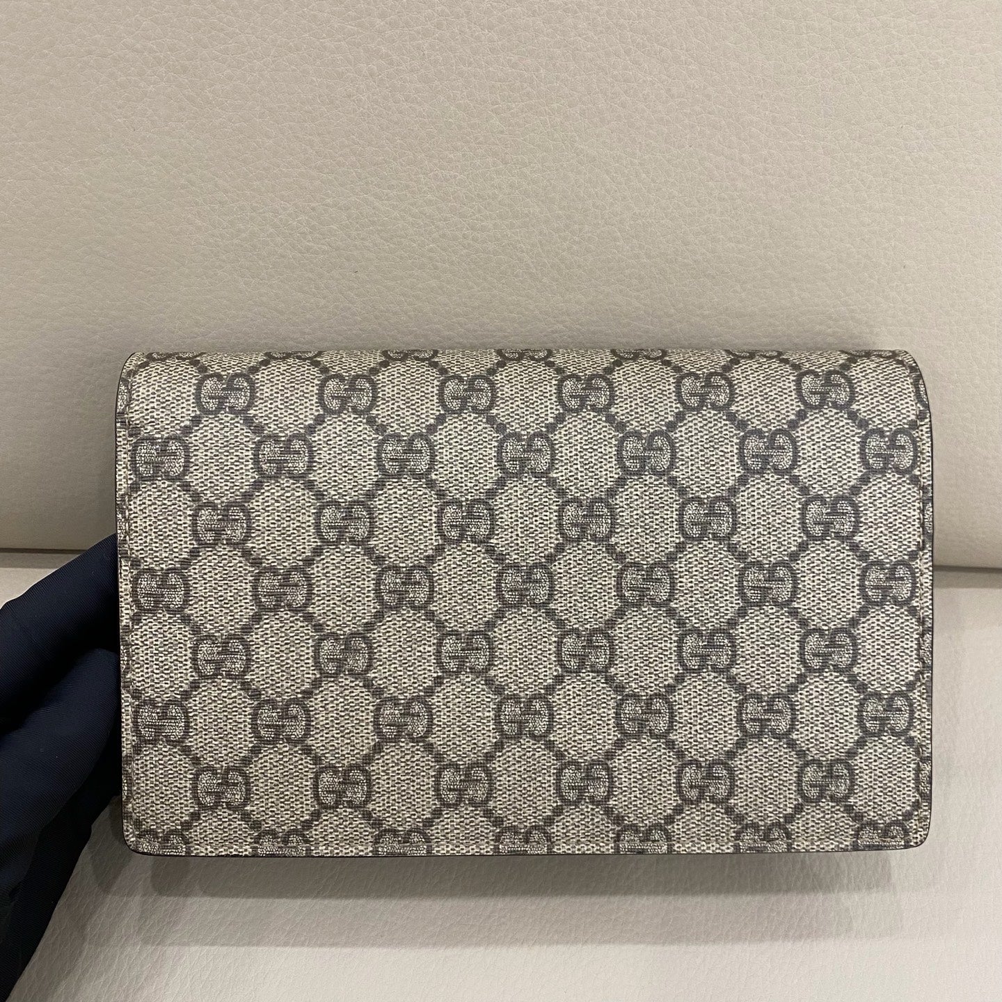 Gucci - GG Supreme Heart Wallet on Chain (WOC) - GG Supreme coated canvas with leather trim and applique - Beige, Red, and Brown with Gold-Tone Hardware - (mini)