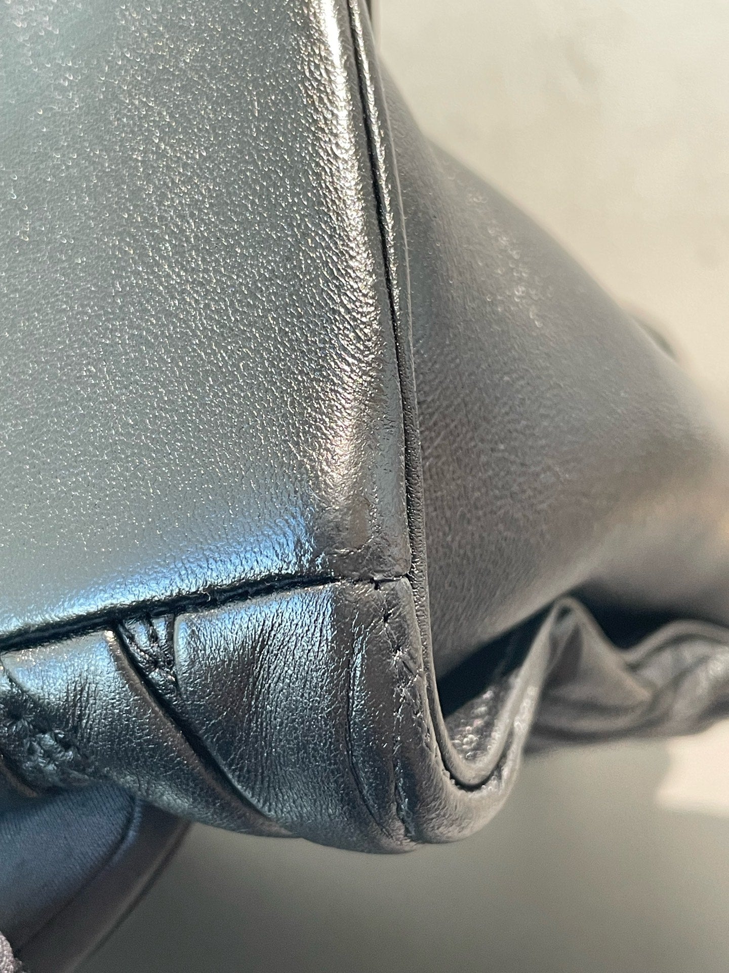 Miu Miu - Classic Bowling Bag - Lambskin leather - Black - (Medium)