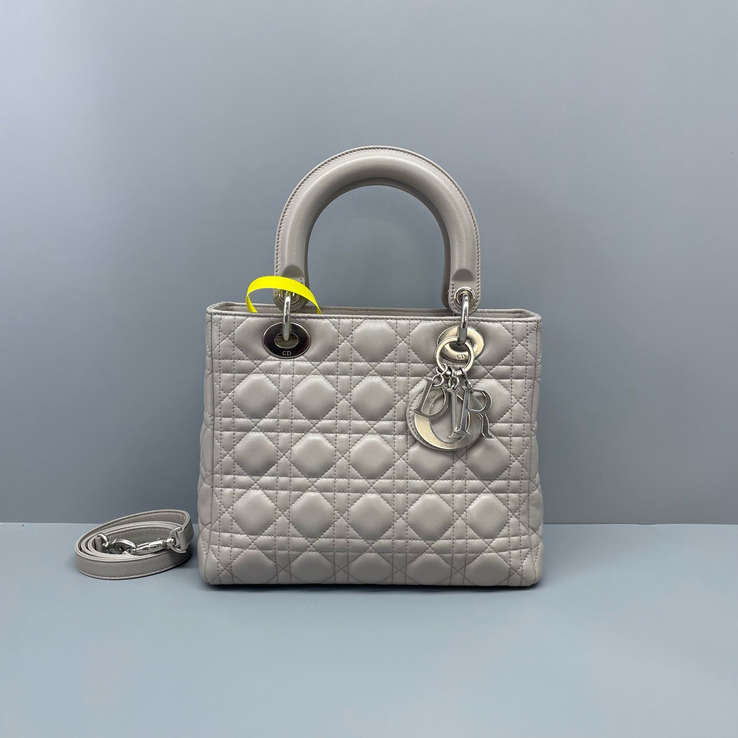 Dior - Lady Dior - Cannage quilted lambskin leather - Grey with Silver-Tone Hardware - (Medium)