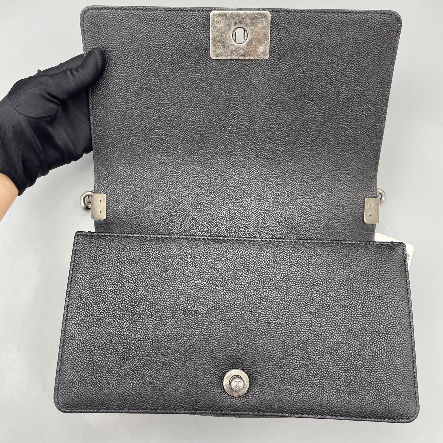 Chanel - Boy Chanel Flap Bag - Caviar leather - Black - (Medium)