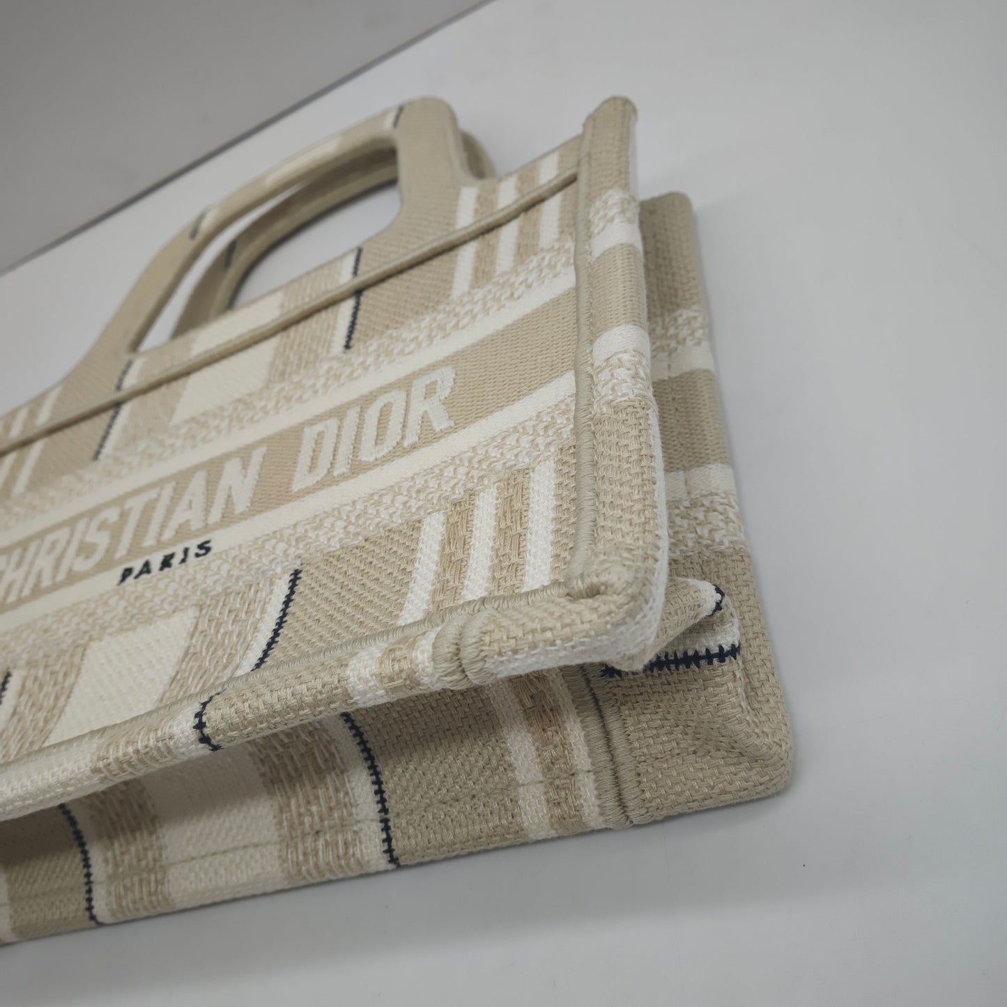 Dior - Book Tote Mini Horizontal - Embroidered cotton textile - Beige - (mini)