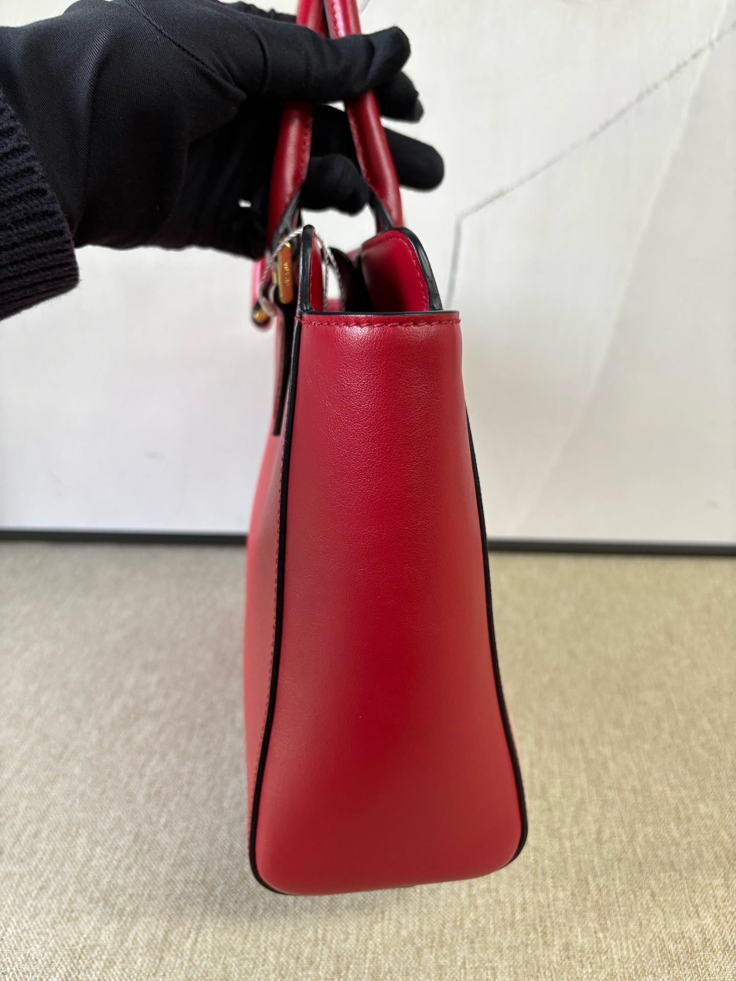 Prada - Galleria Bag - Saffiano leather - Red - (Medium)