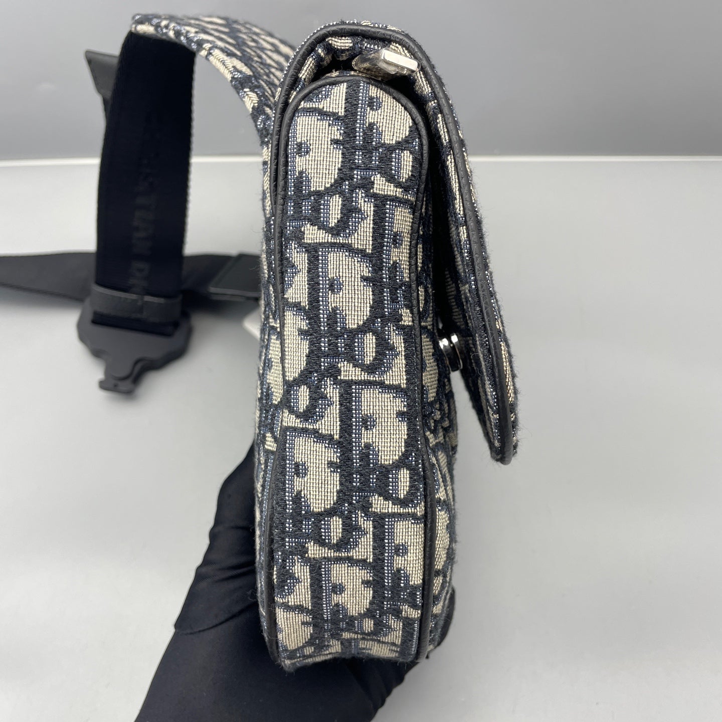Dior - Saddle Belt Bag - Dior Oblique canvas with grained leather trim - Navy and Beige with Black accents - (Small)