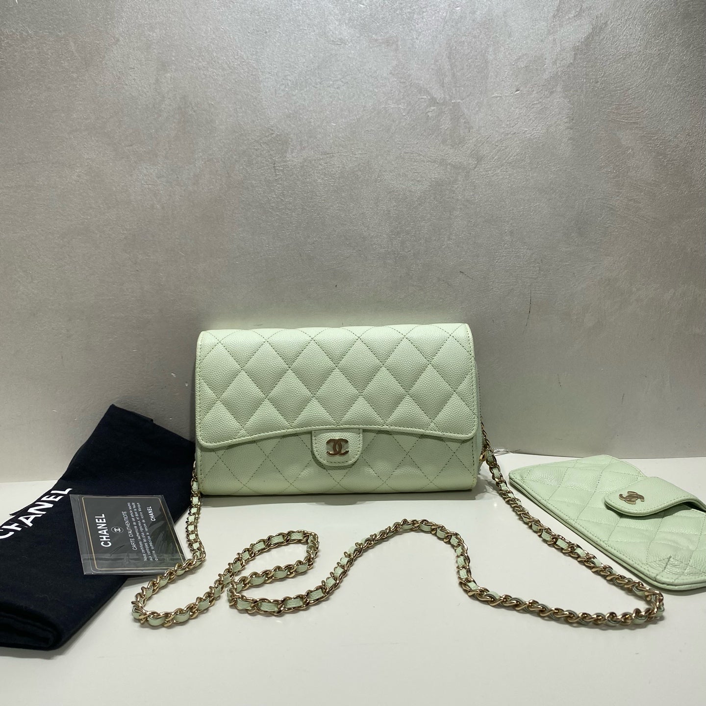 Chanel - Classic Flap Wallet on Chain (WOC) 2-in-1 - Caviar leather - Mint Green - (Small)