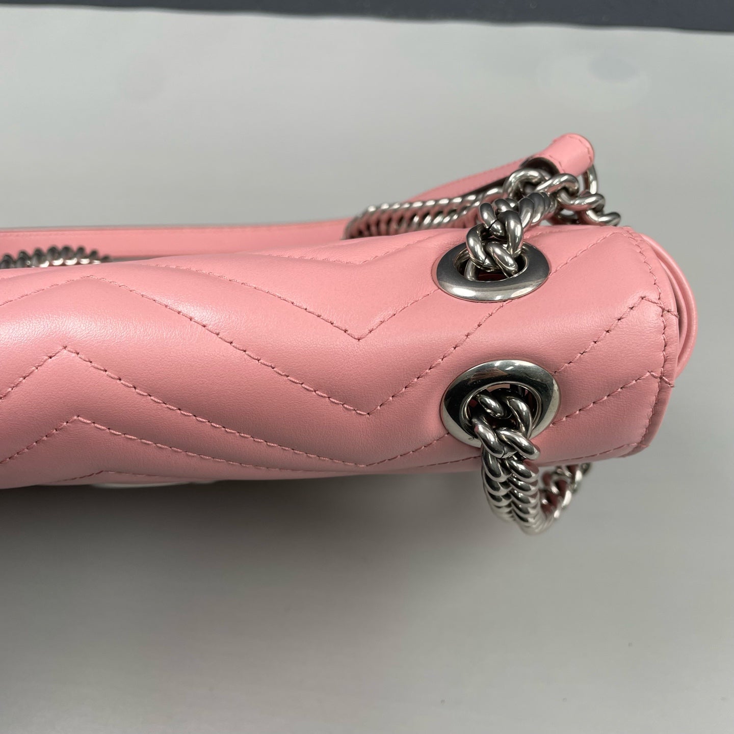Gucci - GG Marmont Matelassé Shoulder Bag - Leather - Pink - (Medium)
