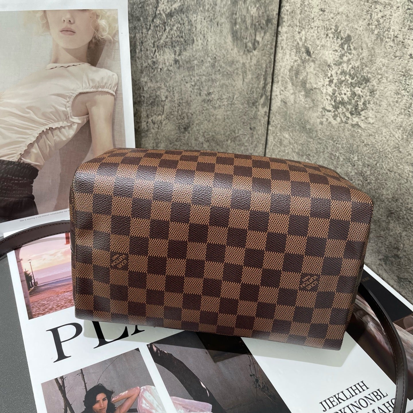 Louis Vuitton - Speedy 25 Bandoulière - Damier Ebene coated canvas with smooth leather trim - Brown - (Small)