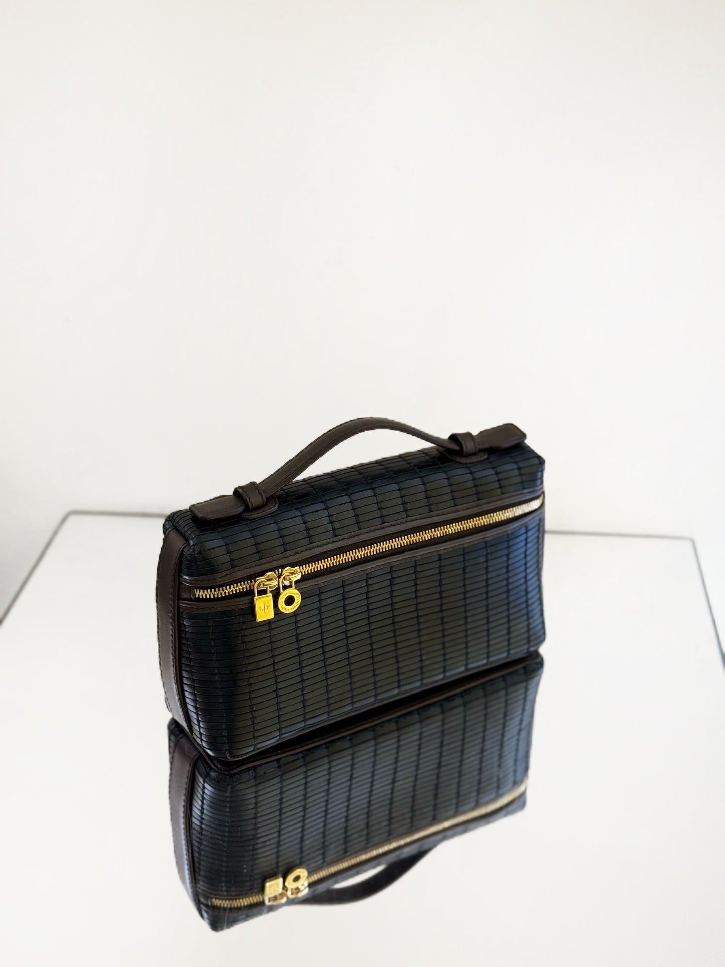 Loro Piana - L19 EXTRAPOCKET - Woven cowhide leather - Black - (mini)