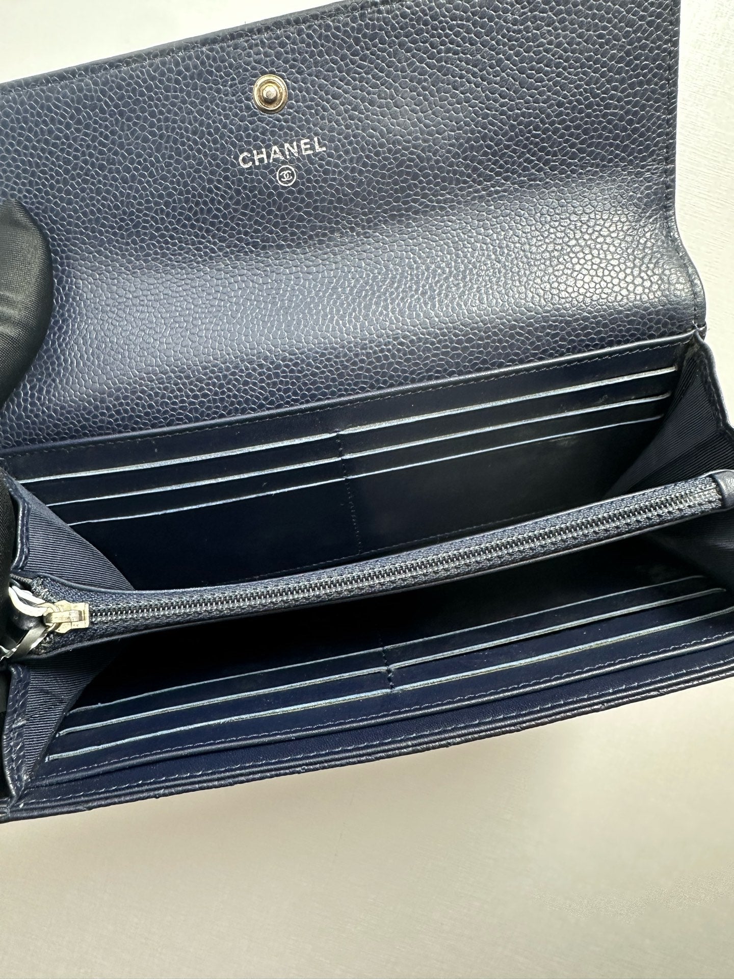 Chanel - Classic Flap Long Wallet - Caviar leather - Navy - (medium)