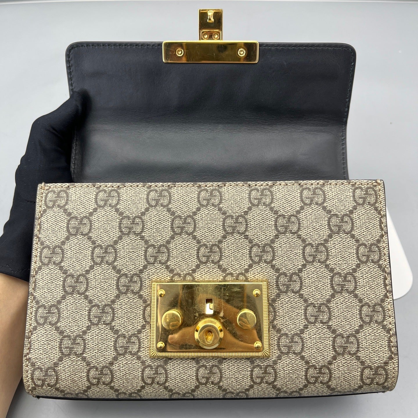 Gucci - Padlock Small Shoulder Bag - GG Supreme canvas with leather trim - Beige, Black and Brown - (Small)