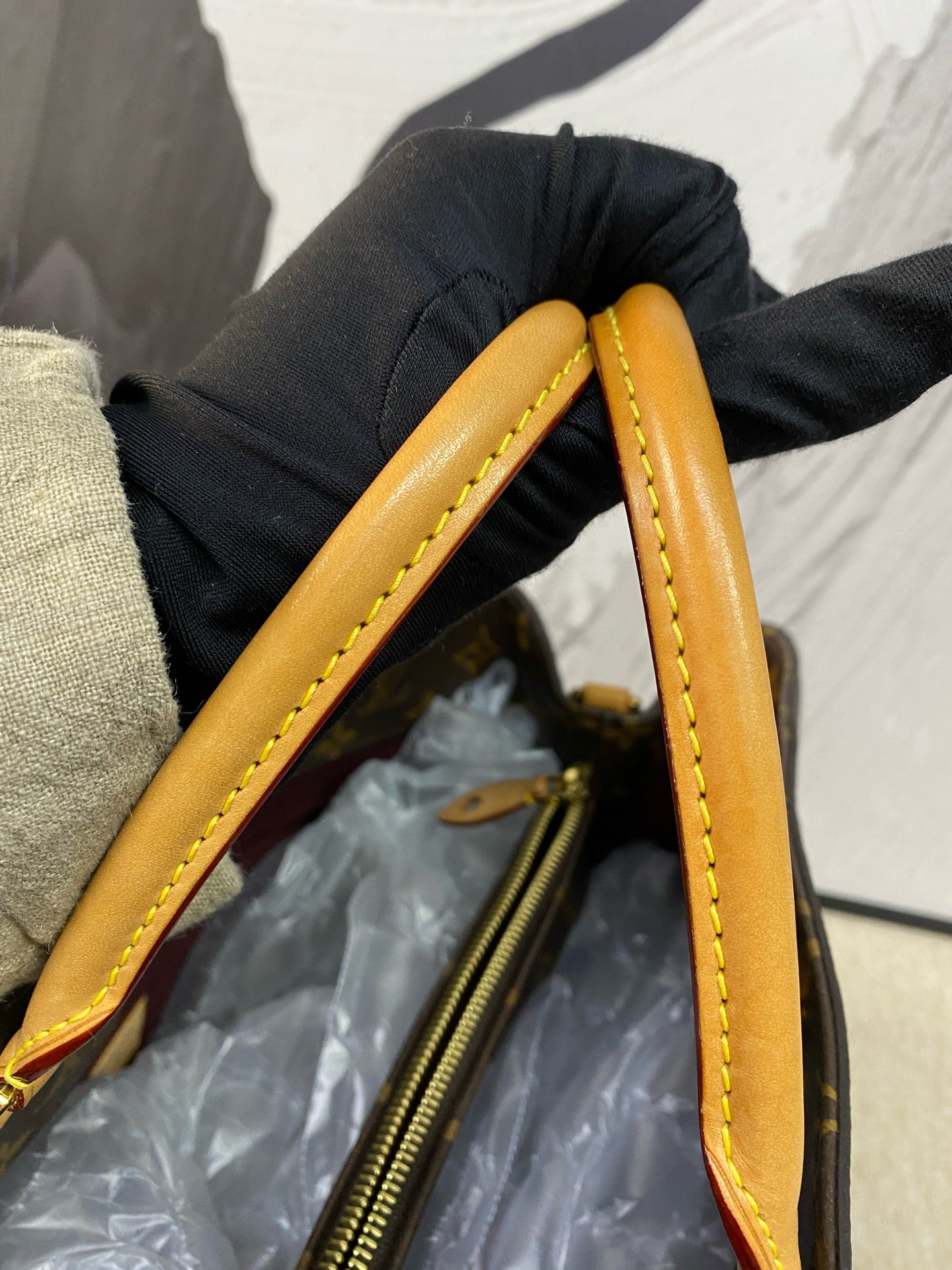 Louis Vuitton - Montaigne GM - Monogram coated canvas with Vachetta leather trim and microfiber lining - Brown - (Large)