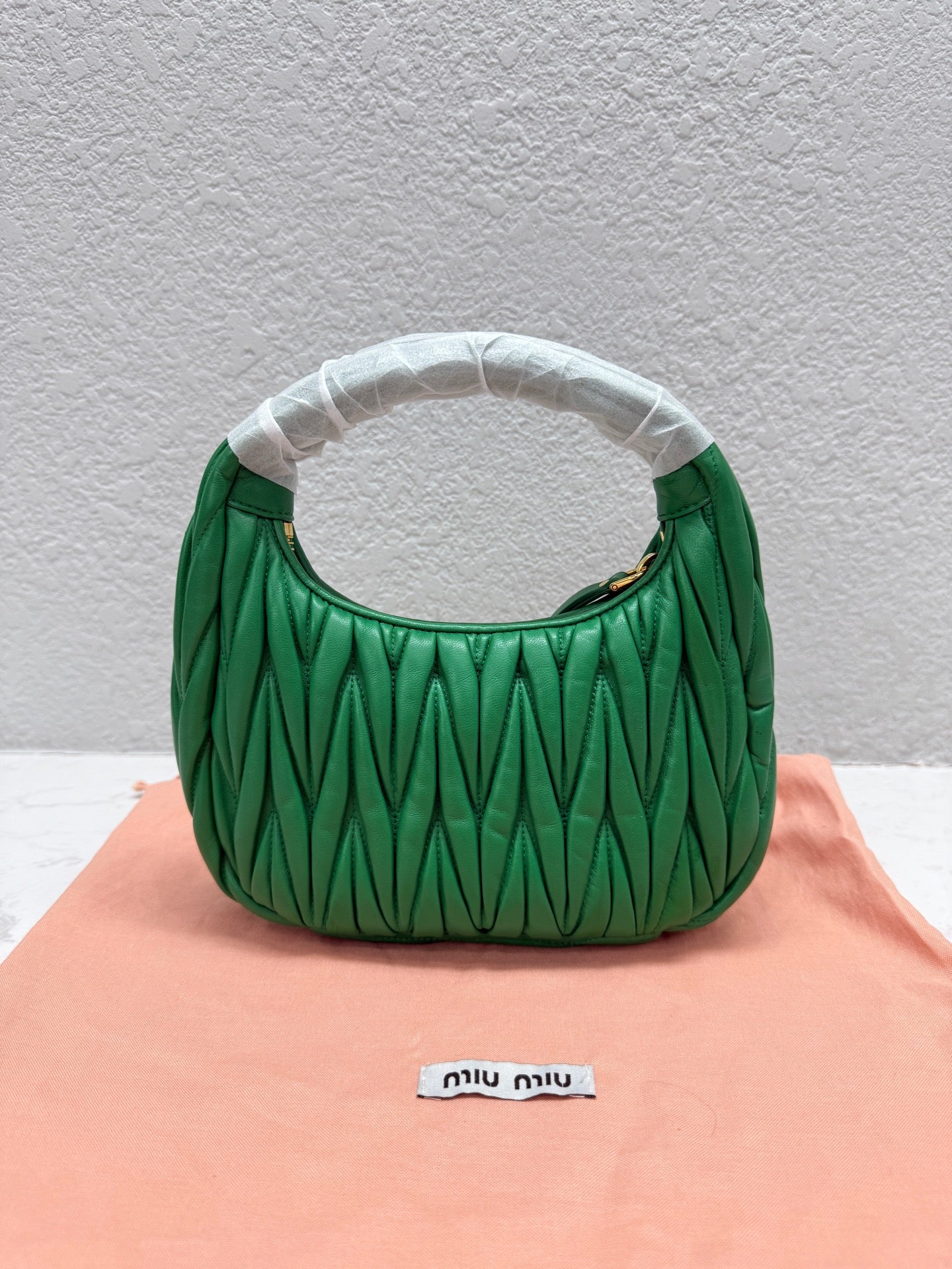 Miu Miu - Wander hobo - Lambskin leather - Green - (Small)