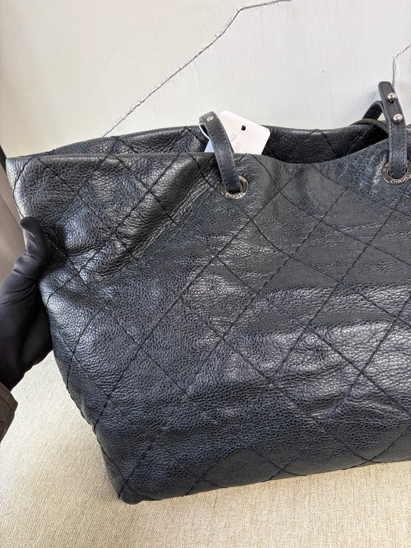 Chanel - Chanel Quilted Tote - Caviar leather - Black - (Large)