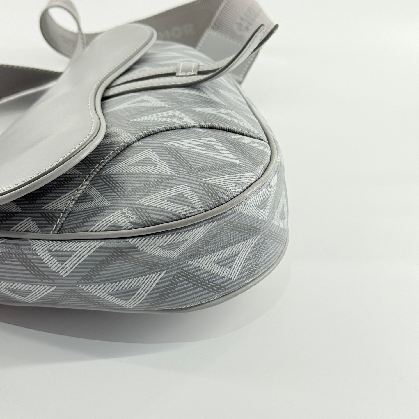 Dior - Saddle Bag - Dior Gravity technical fabric and smooth calfskin leather - Grey - (medium)