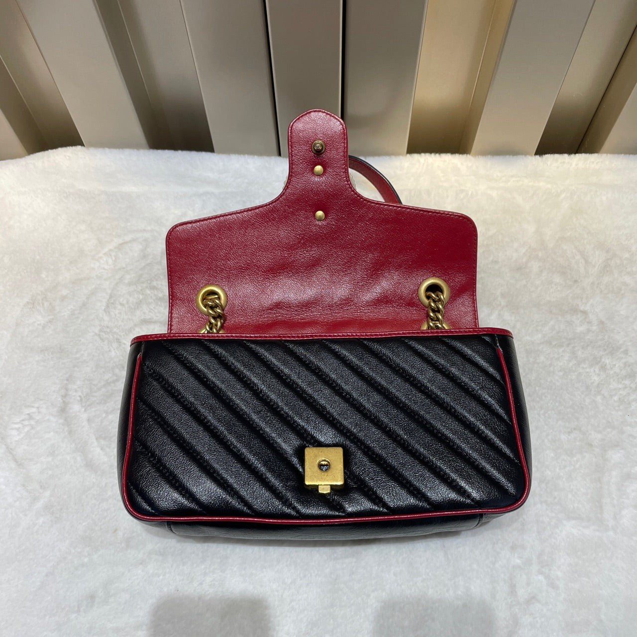 Gucci - GG Marmont Matelassé Shoulder Bag 26 - Leather - Black - (medium)