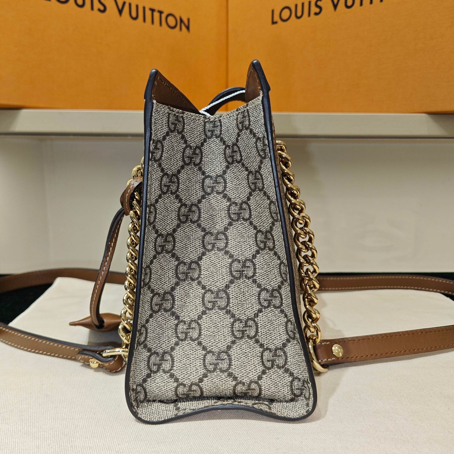 Gucci - Padlock Small Shoulder Bag - GG Supreme canvas with leather trim - Brown - (small)