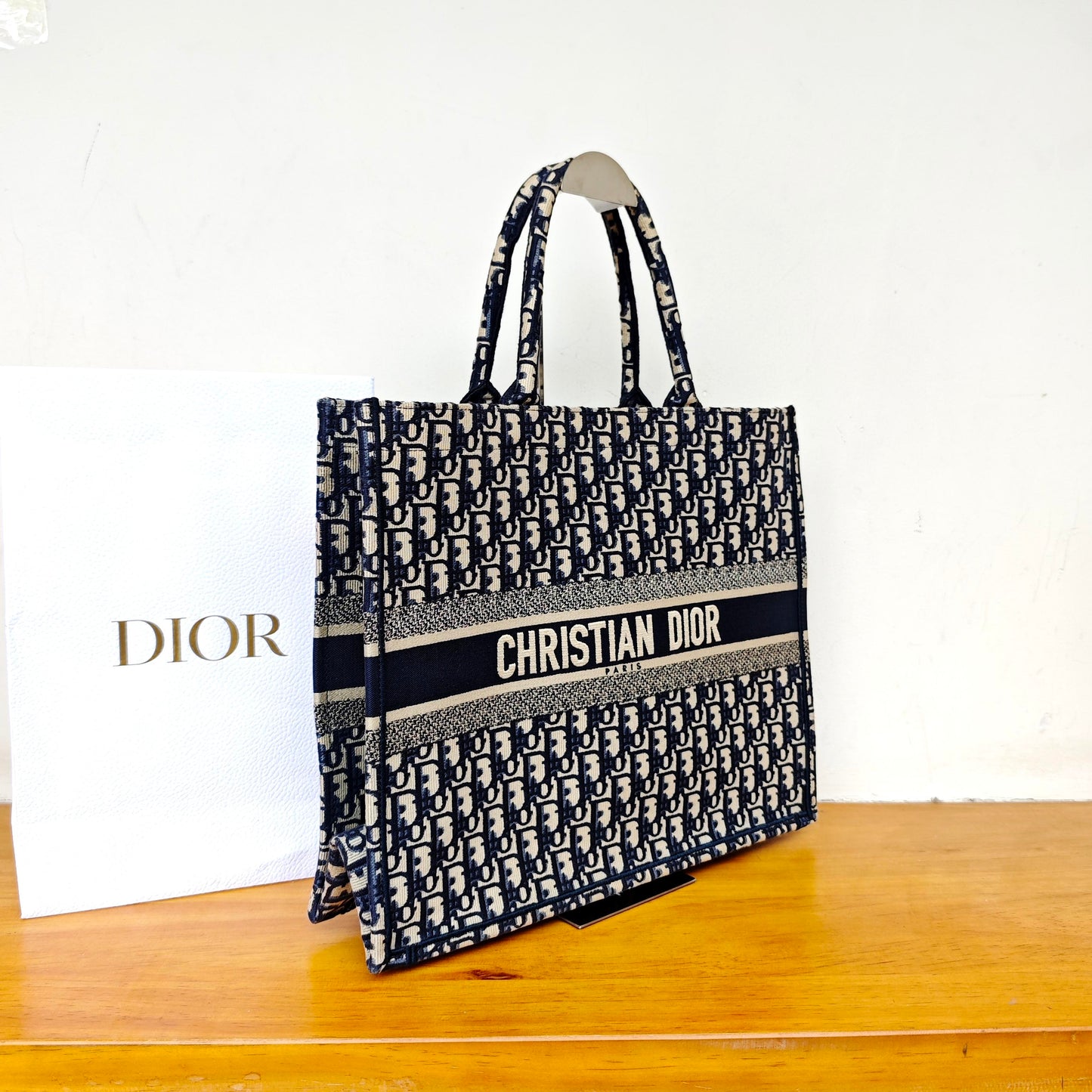 Dior - Oblique Book Tote Bag - Embroidered Canvas - Navy Blue - (Large)