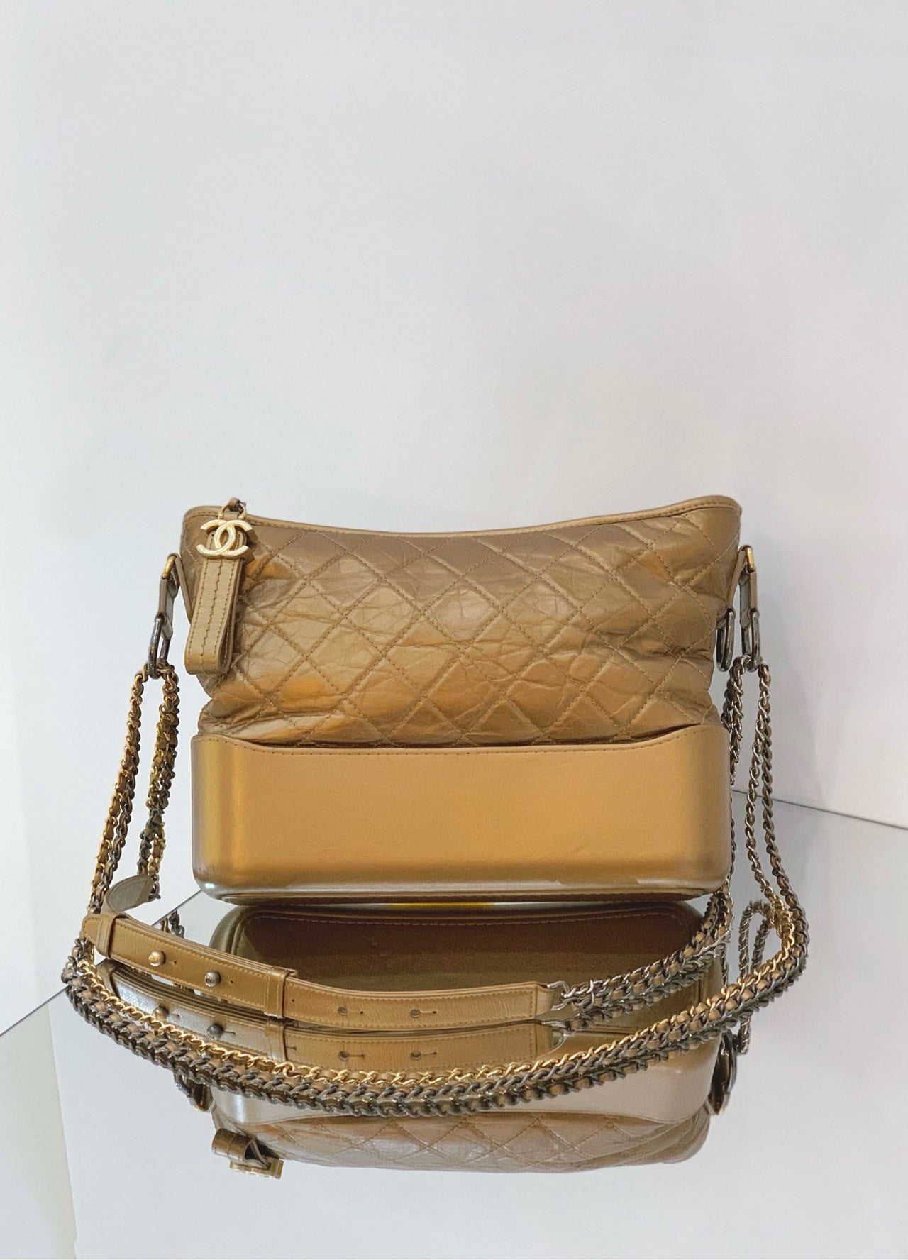 Chanel - Gabrielle Hobo Bag - Aged calfskin and smooth calfskin - Gold - (Medium)