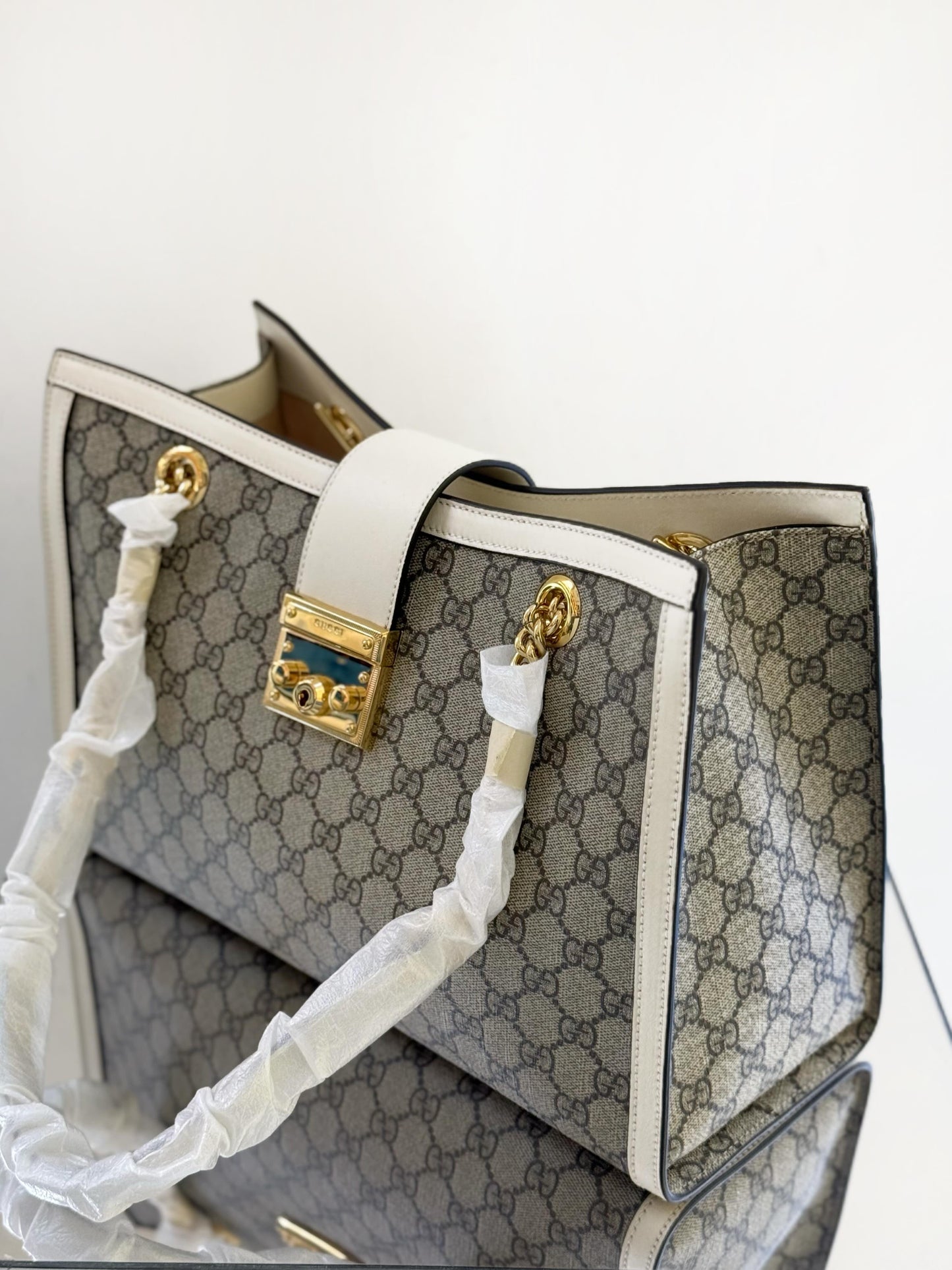 Gucci - Padlock - GG Supreme coated canvas with leather trim - Beige, Brown and White - (medium)